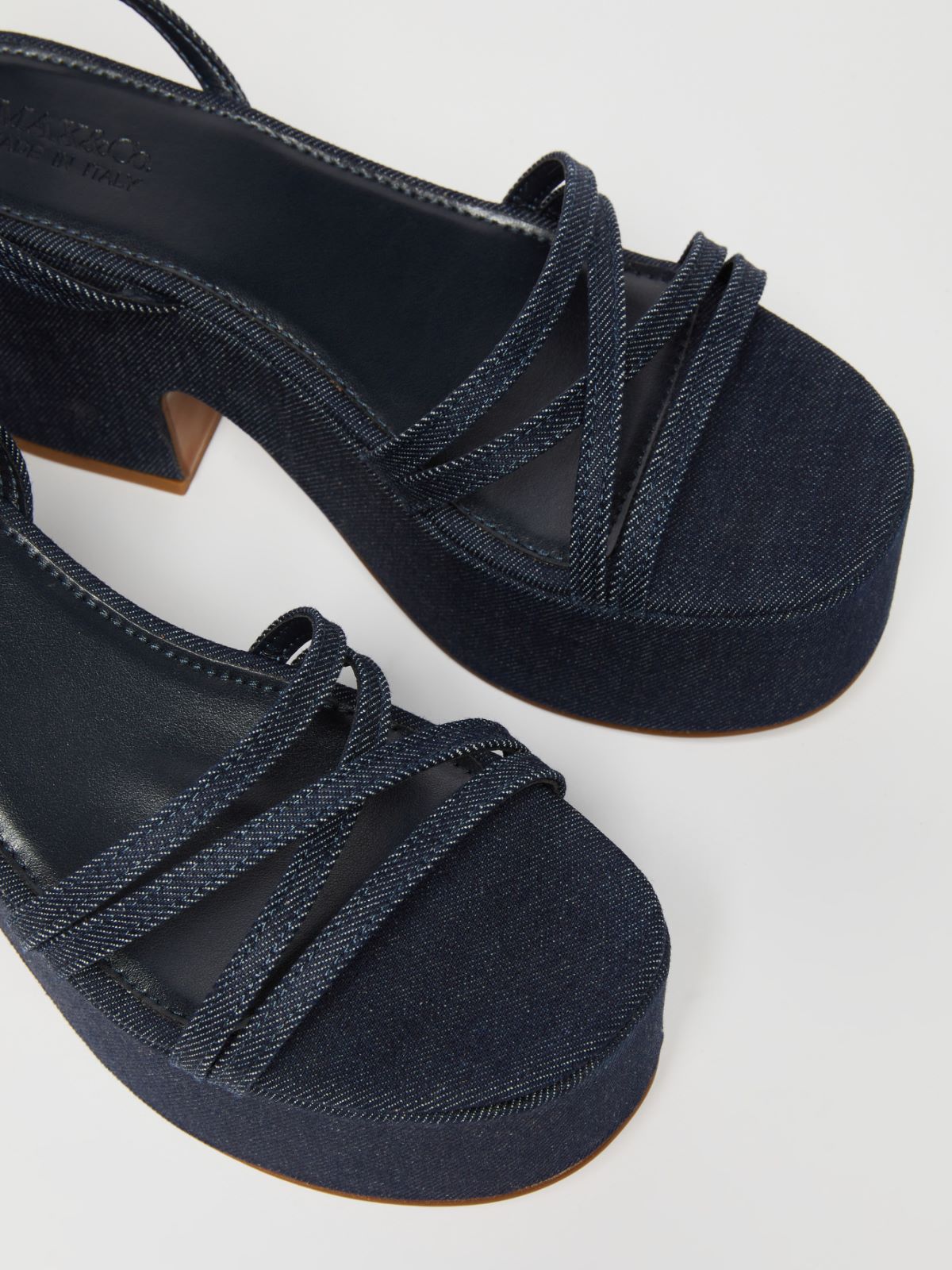 Plateausandalen aus Denim, ultramarine | MAX&Co 