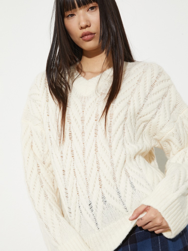 Flauschiger Pullover mit Chevron-Motiv - MAX&Co. - 3