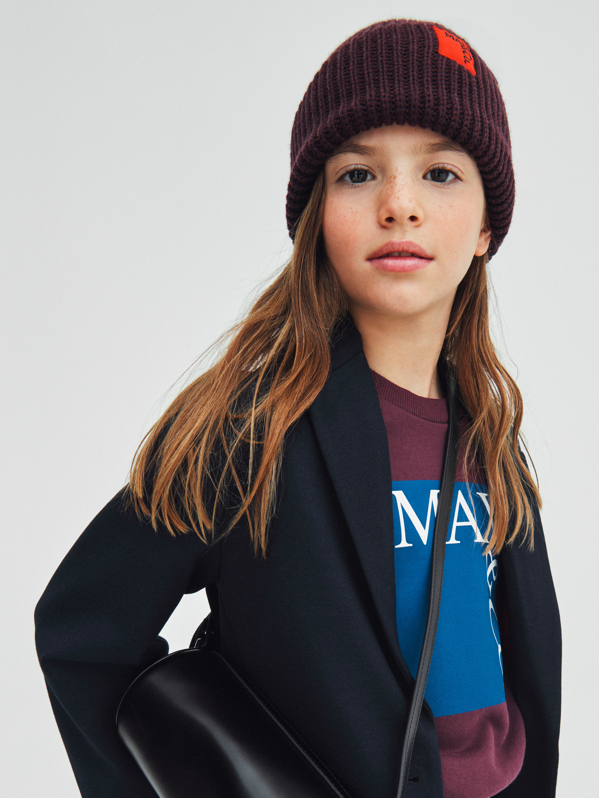 Wool blend beanie with patch KID, dark violet | MAX&Co. Wool blend beanie with patch KID - DARK VIOLET - MAX&Co. - 4