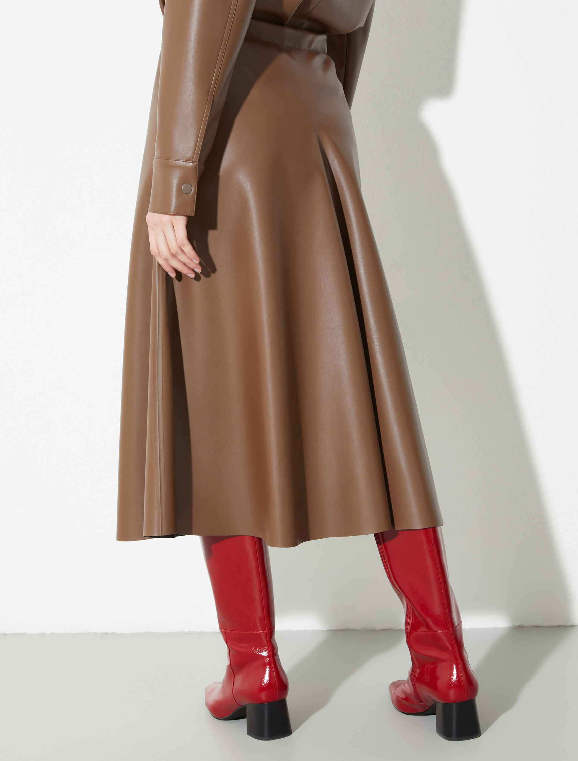 Coated-jersey midi skirt, brown | MAX&Co. Coated-jersey midi skirt - BROWN - MAX&Co. - 2