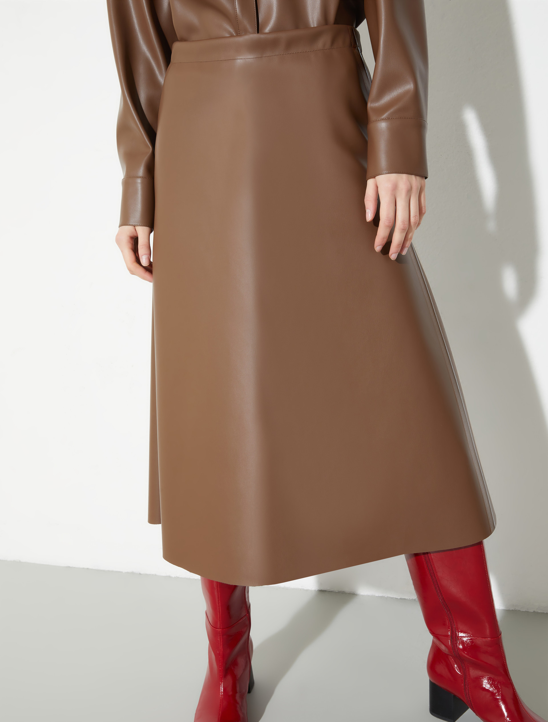 Coated-jersey midi skirt, brown | MAX&Co. Coated-jersey midi skirt - BROWN - MAX&Co. - 3