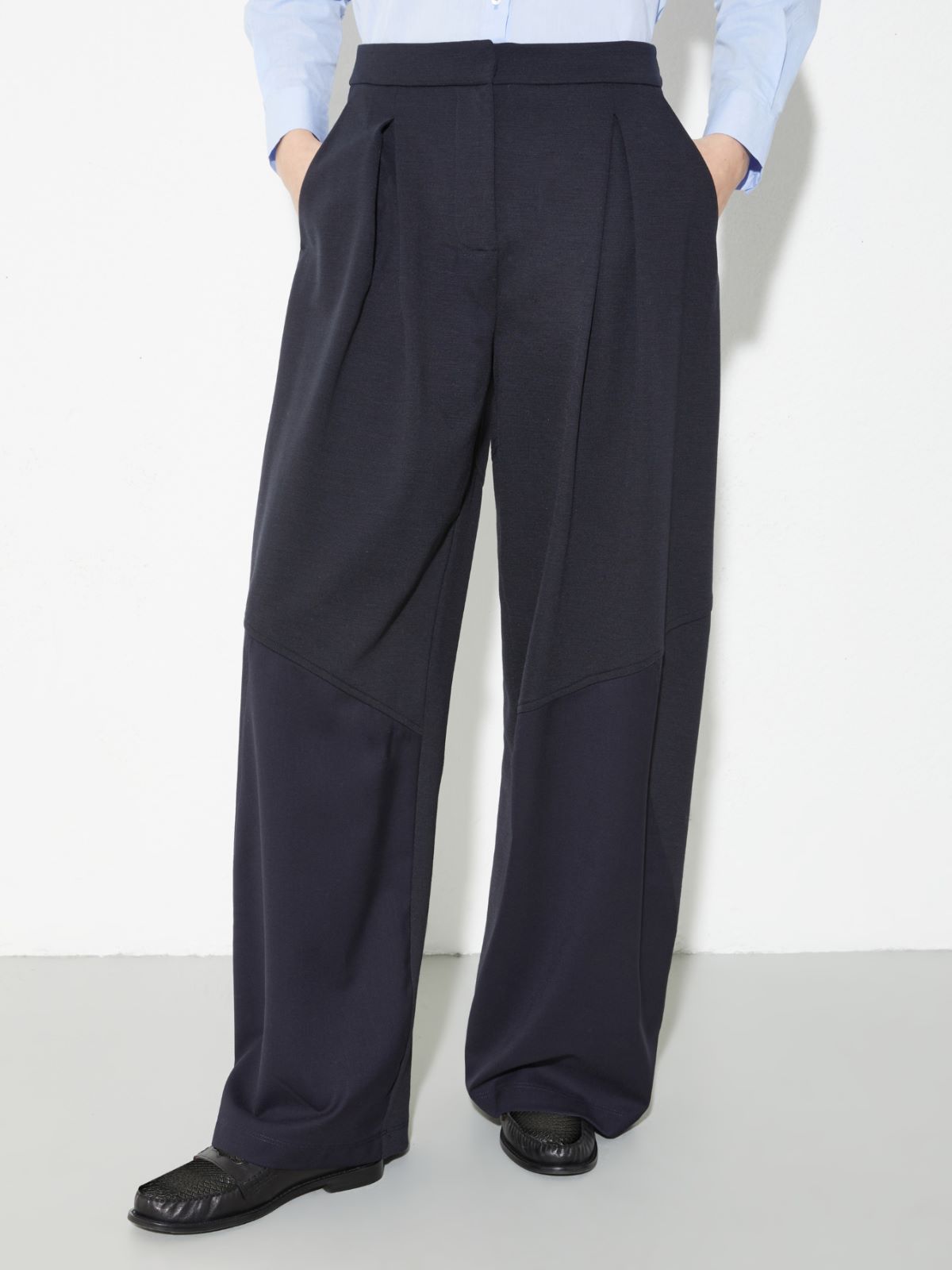Sartorial Shifts barrel-leg trousers - NAVY - MAX&Co.