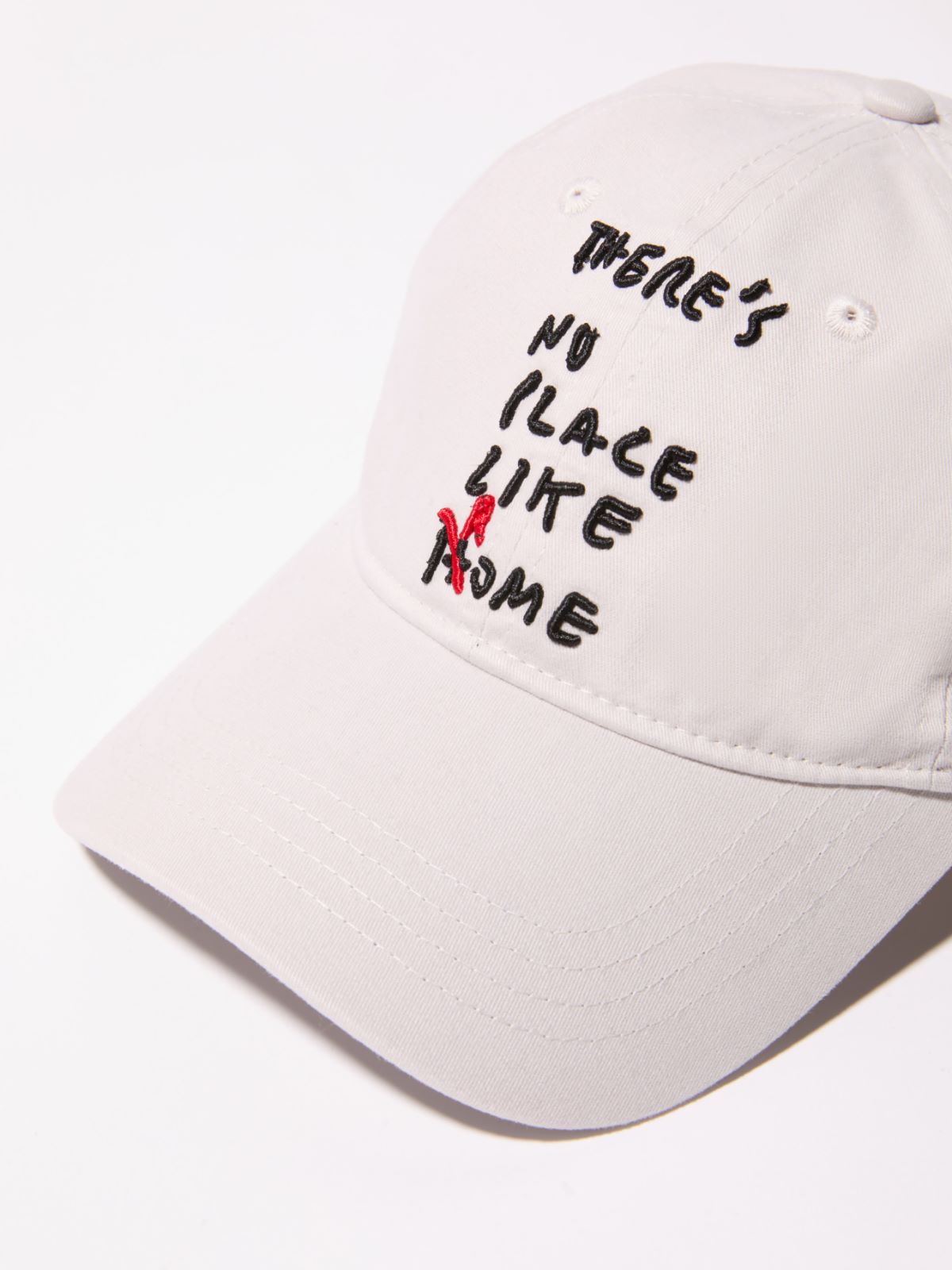 Baseball cap with lettering - ICE - MAX&Co. - 2
