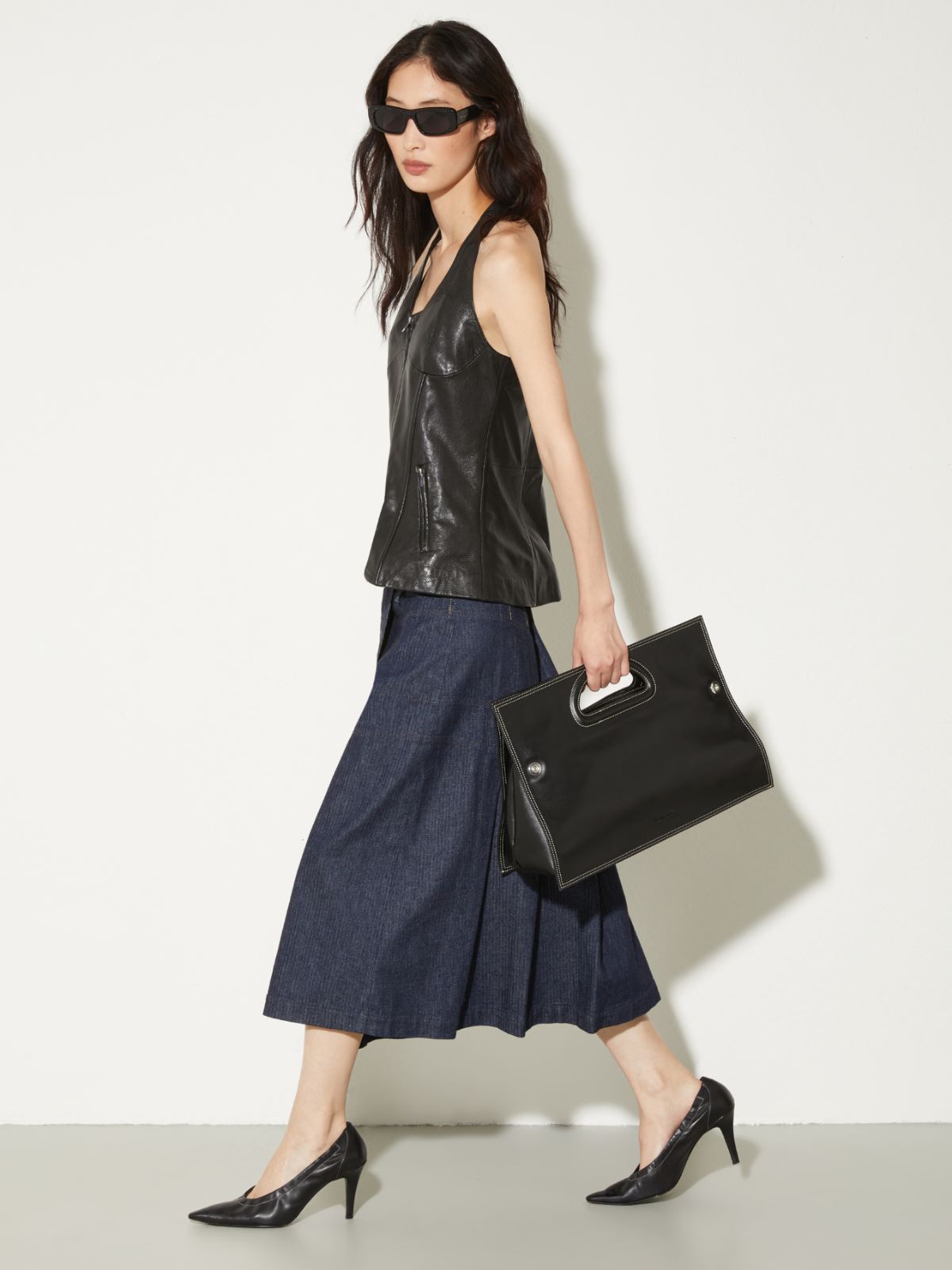 Pleated denim midi skirt, navy | MAX&Co. Pleated denim midi skirt - NAVY - MAX&Co. - 4