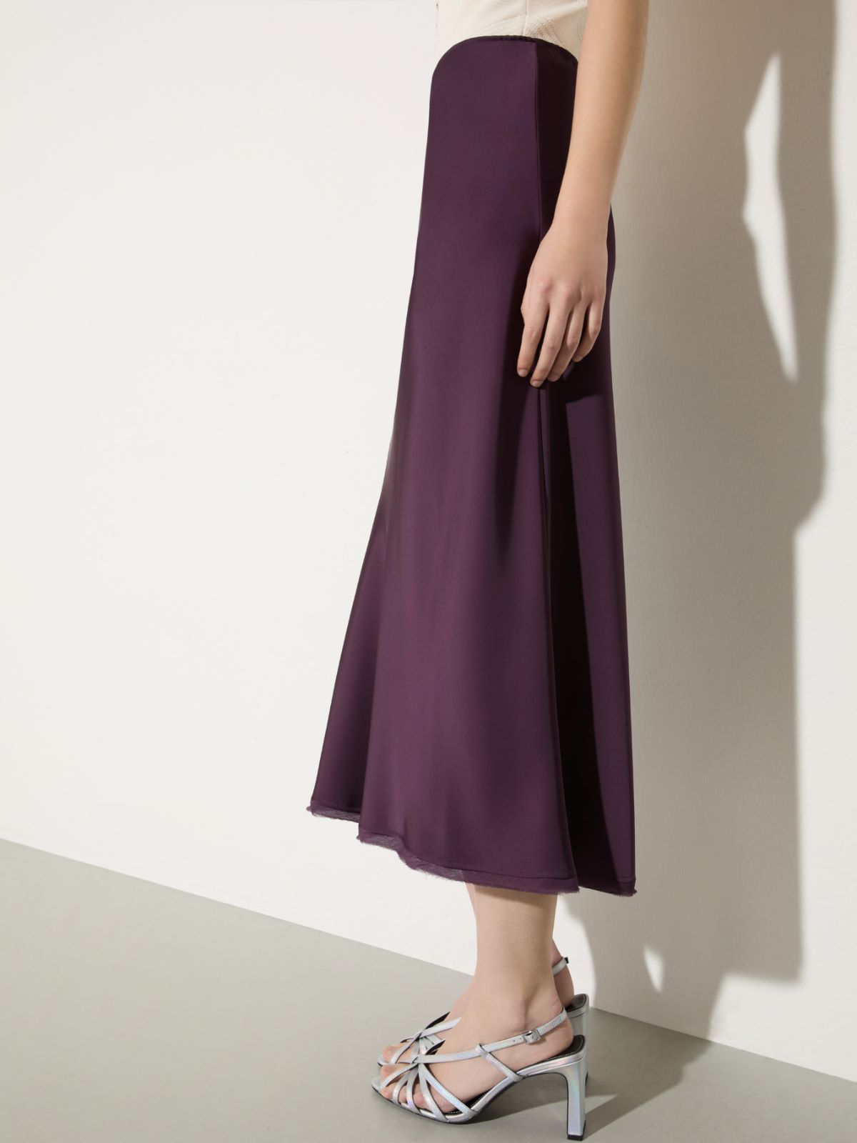 Fluid satin midi skirt - AUBERGINE - MAX&Co. - 3