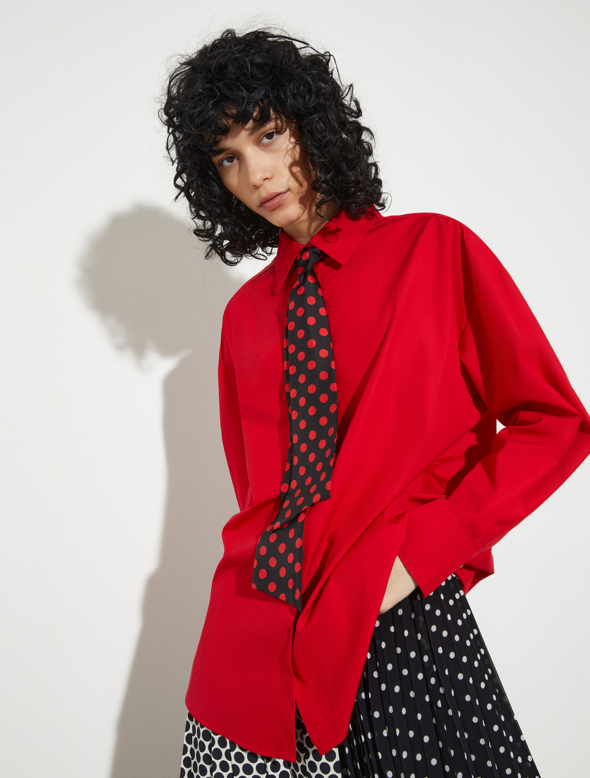 Chemise en popeline avec cravate, rouge | MAX&Co. Chemise en popeline avec cravate - ROUGE - MAX&Co.