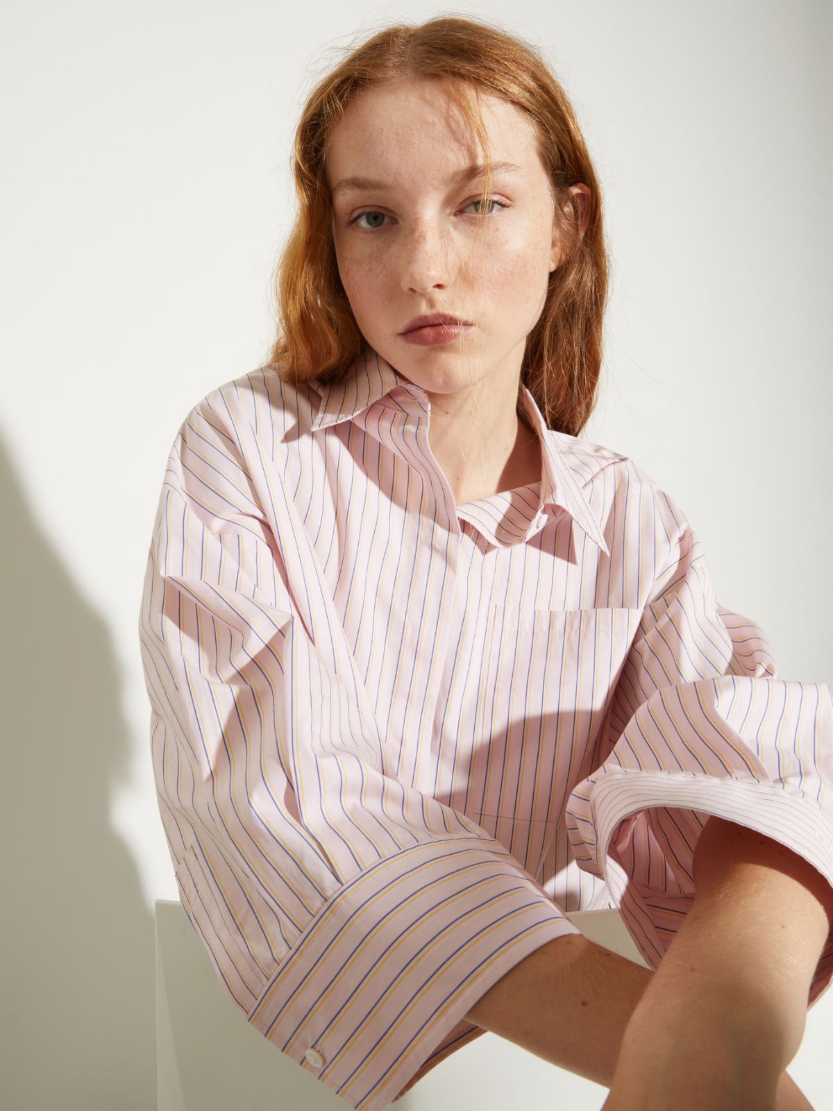 Cropped cotton-poplin shirt, powder | MAX&Co. Cropped cotton-poplin shirt - POWDER - MAX&Co. - 3