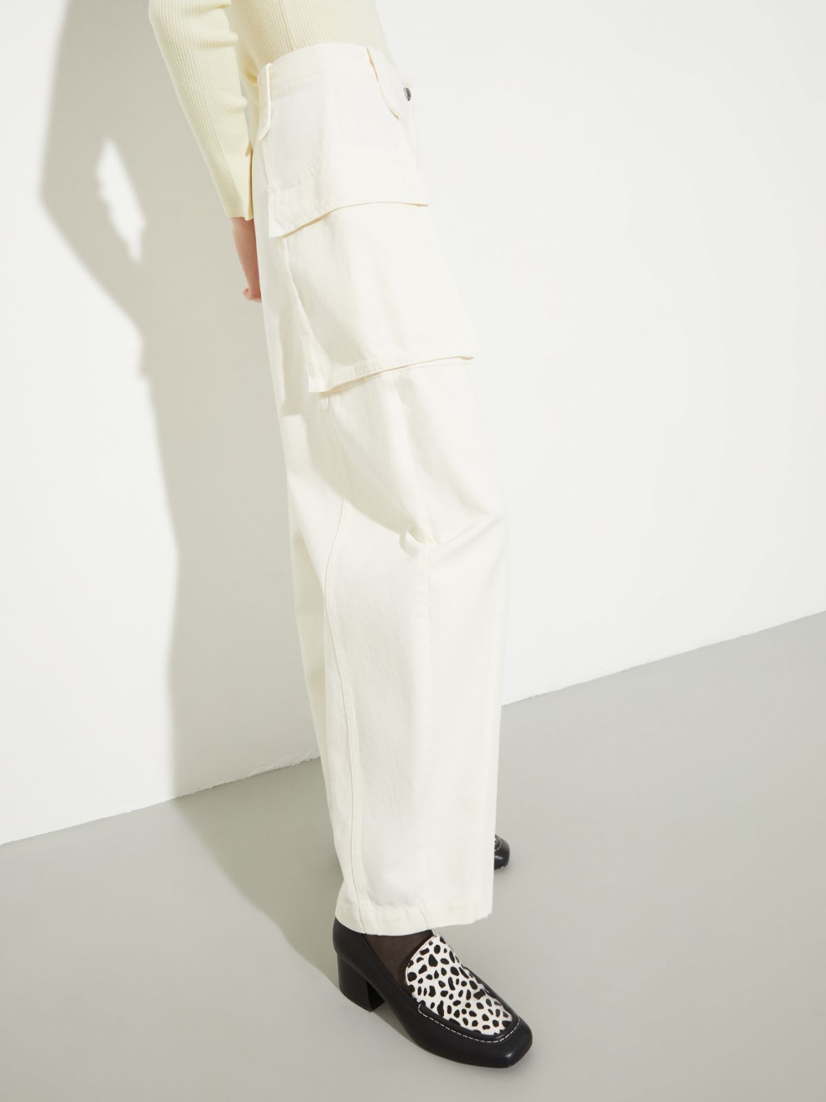 Barrel-leg cargo trousers - CREAM - MAX&Co. - 3