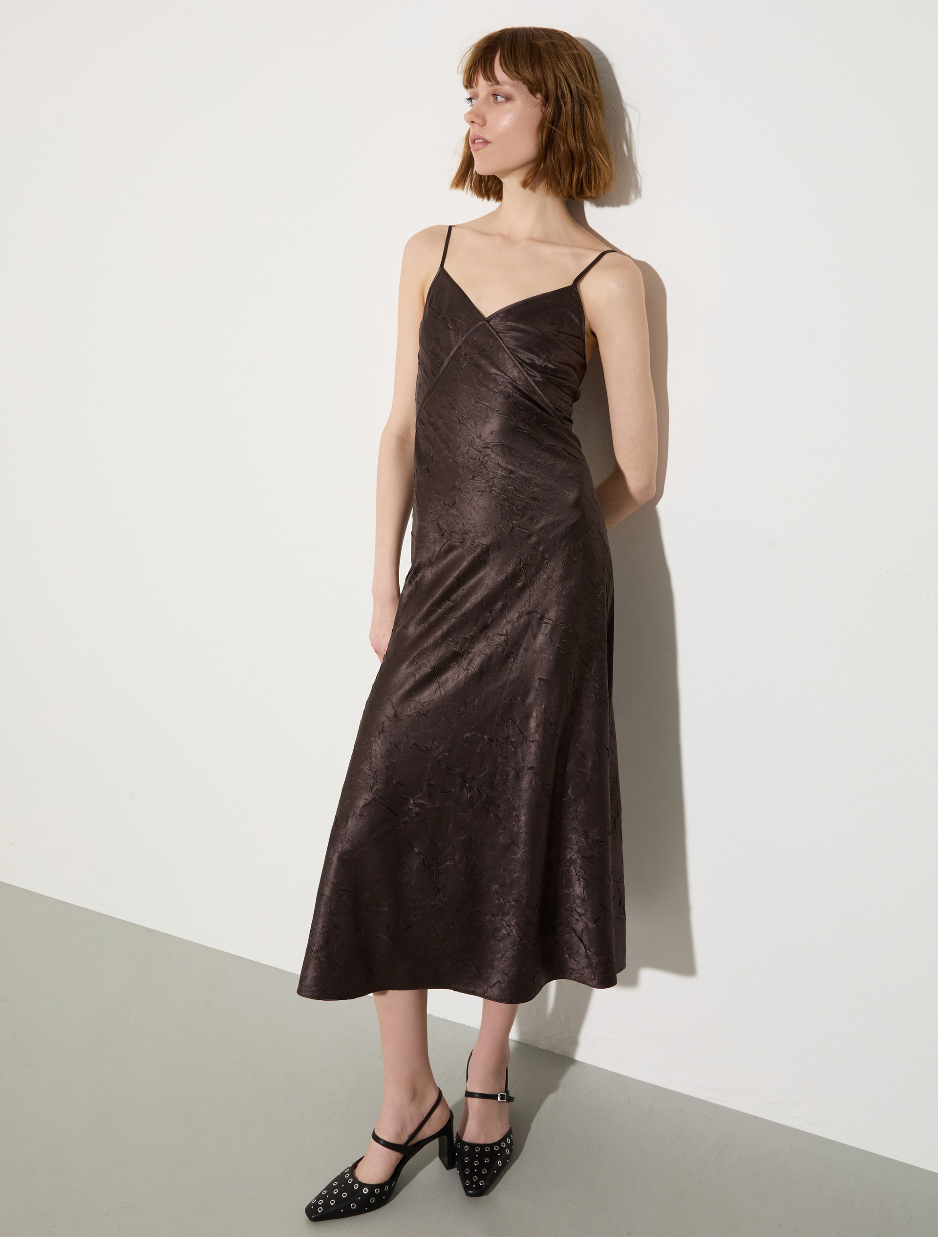 Crinkled satin slip dress - CHOCOLATE - MAX&Co.