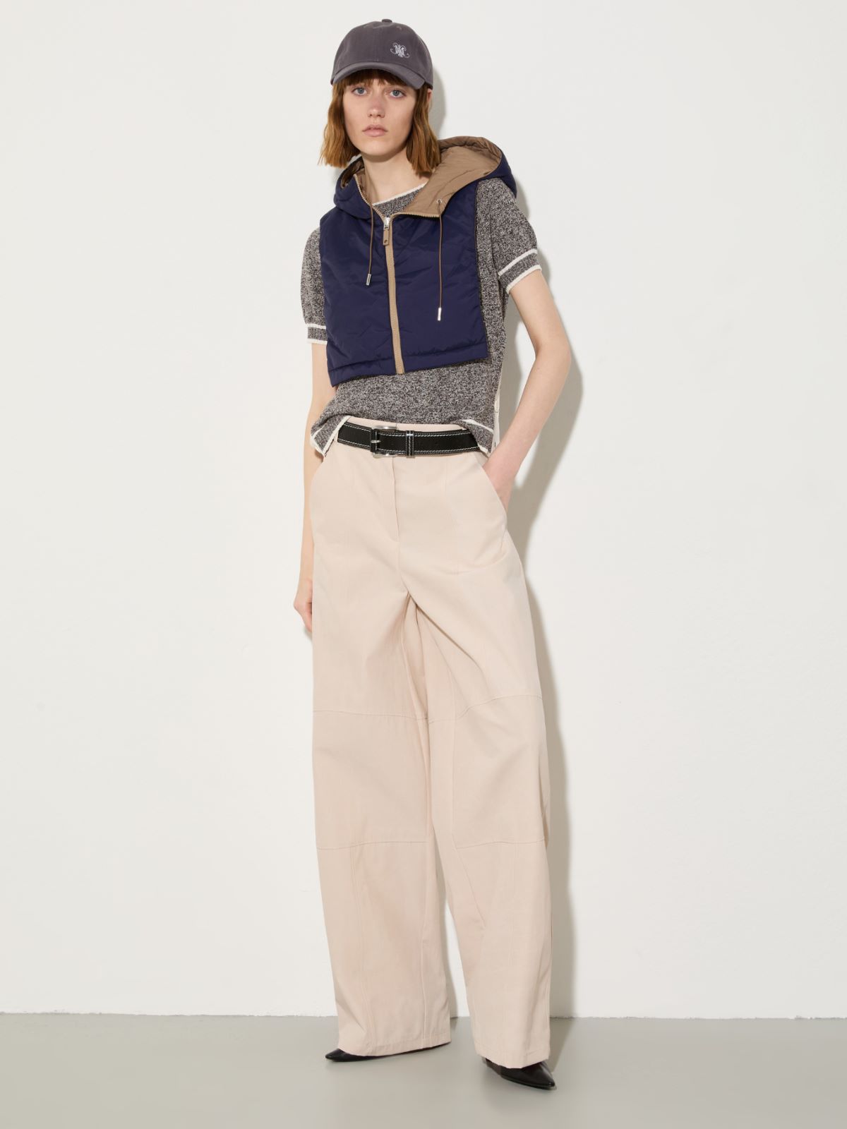 Reversible hooded collar, camel | MAX&Co. Reversible hooded collar - CAMEL - MAX&Co. - 3