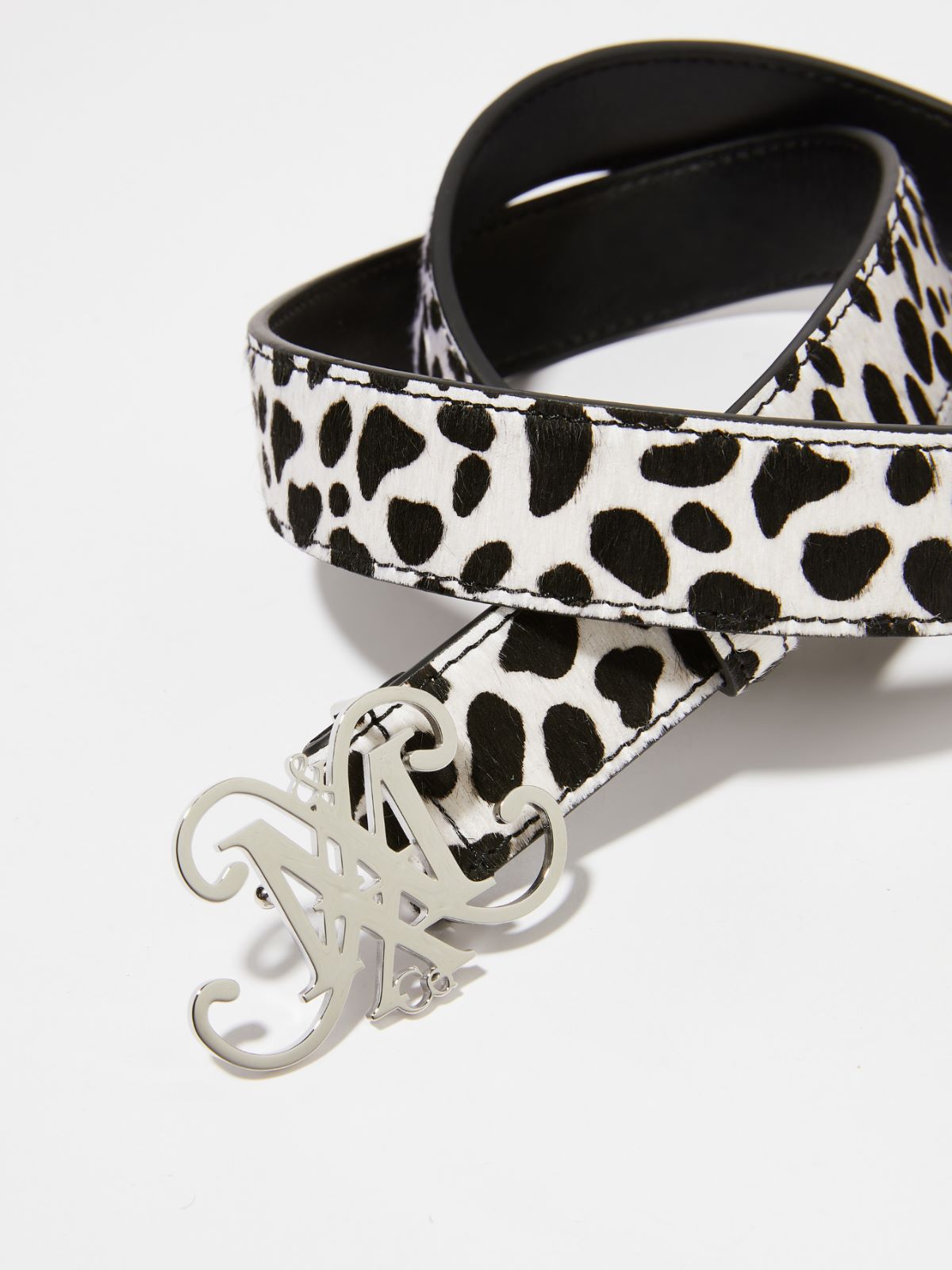 Ceinture en peau de poulain avec emblème - BLANC NOIR - MAX&Co. - 2