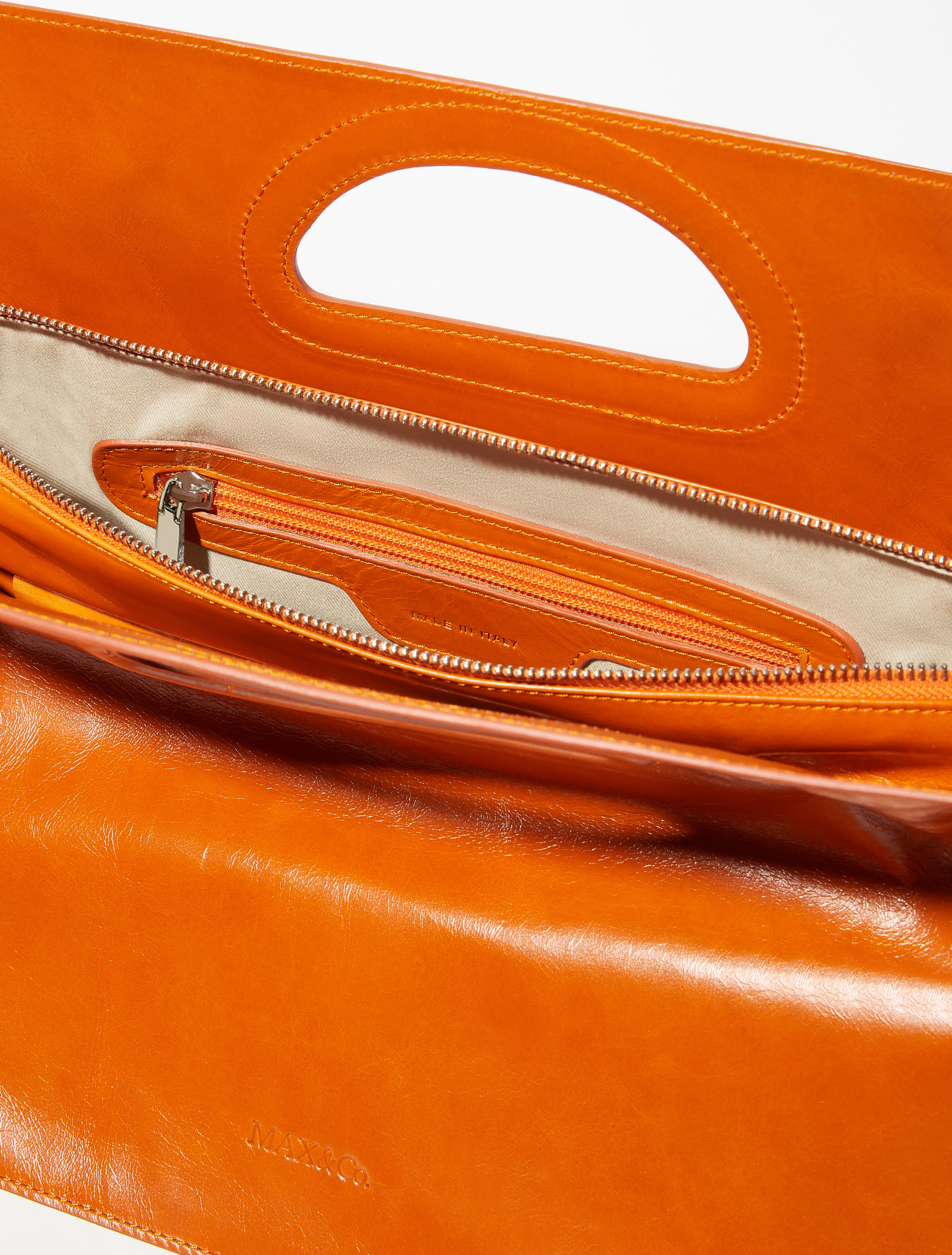 Glossy leather maxi Bookbag, tangerine | MAX&Co. Glossy leather maxi Bookbag - TANGERINE - MAX&Co. - 4