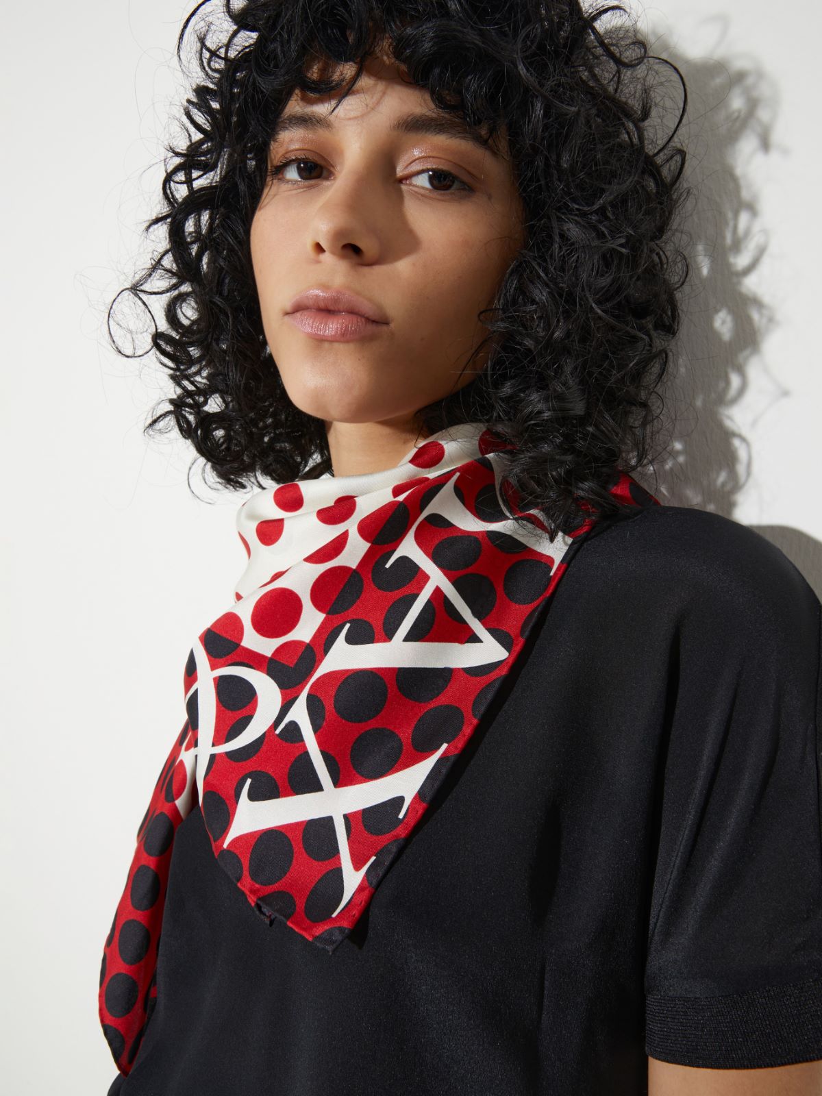 Silk twill scarf - RED - MAX&Co.
