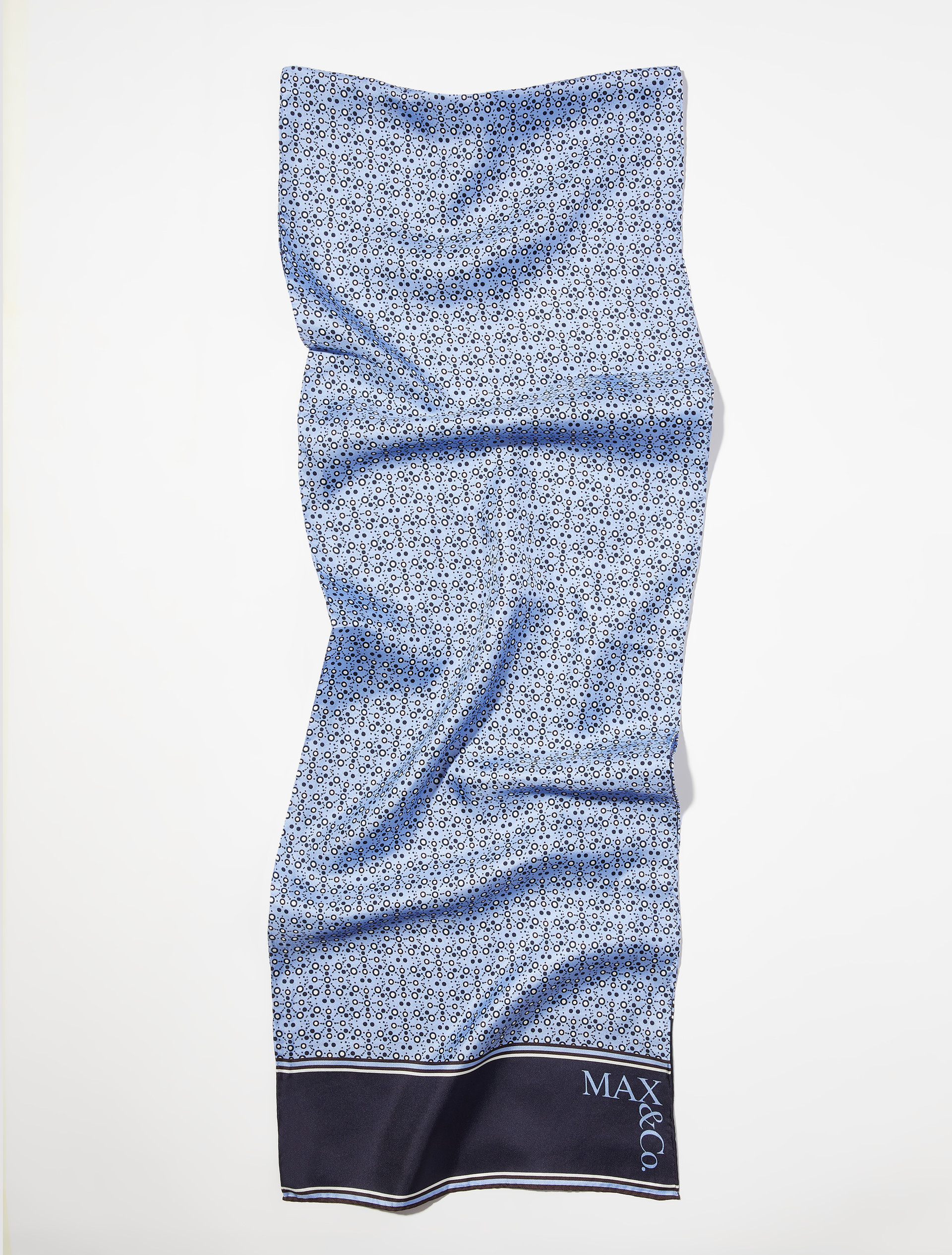 Écharpe en sergé de soie, bleu | MAX&Co. Écharpe en sergé de soie - BLEU - MAX&Co. - 2