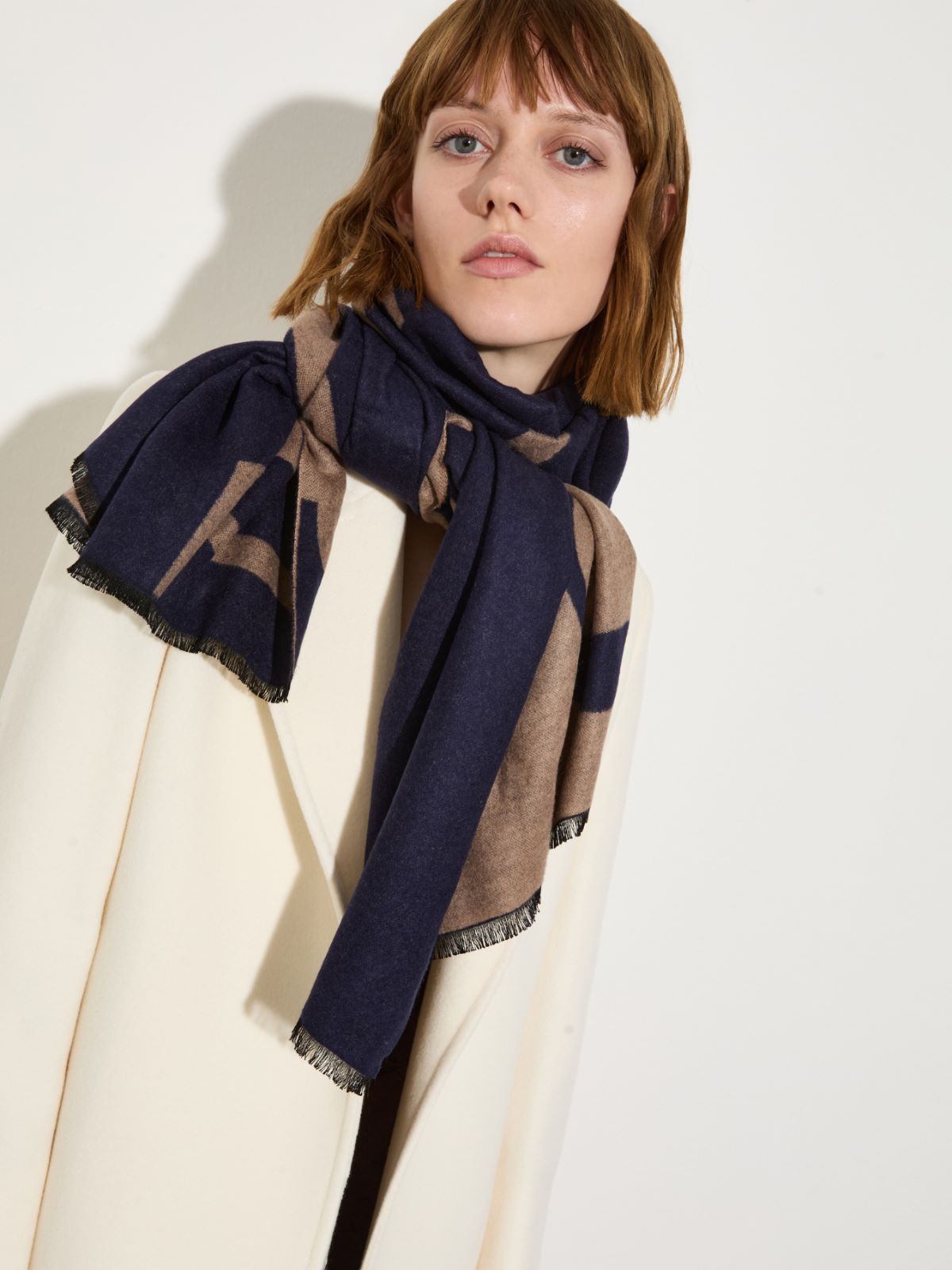 Jacquard stole - NAVY - MAX&Co.