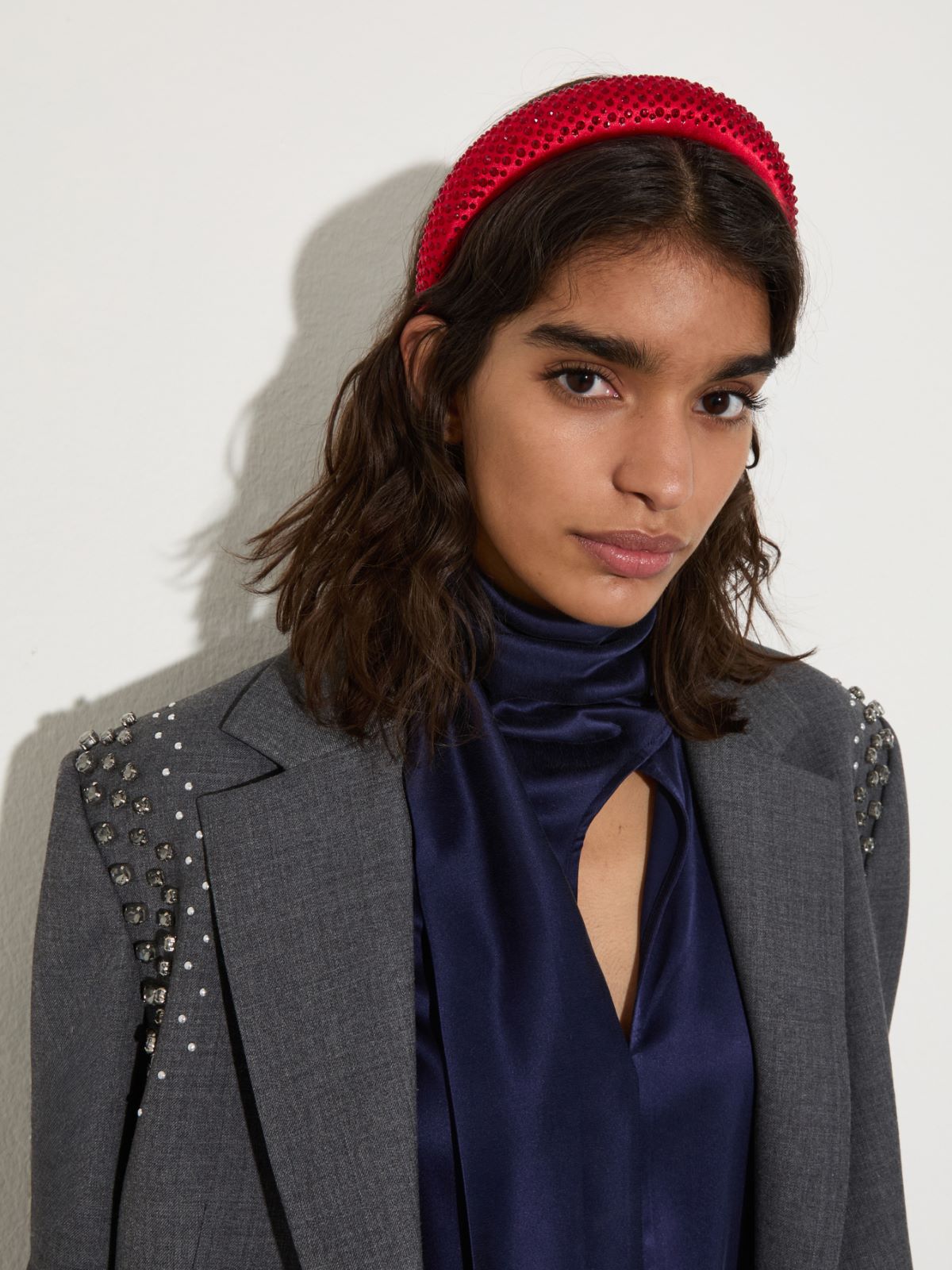 Serre-tête en satin avec strass, rouge | MAX&Co. Serre-tête en satin avec strass - ROUGE - MAX&Co. - 3