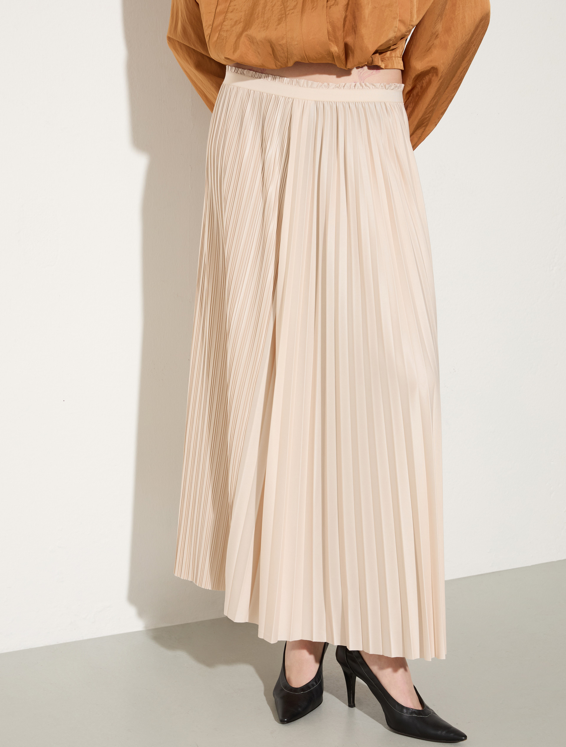 Pleated jersey skirt, powder | MAX&Co. Pleated jersey skirt - POWDER - MAX&Co. - 6