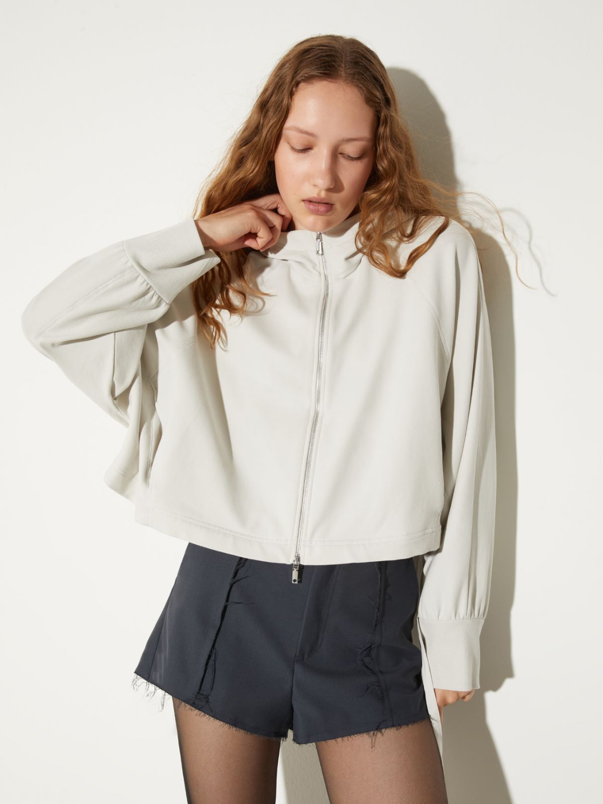 Oversized cropped sweatshirt, grey | MAX&Co. Oversized cropped sweatshirt - GREY - MAX&Co.