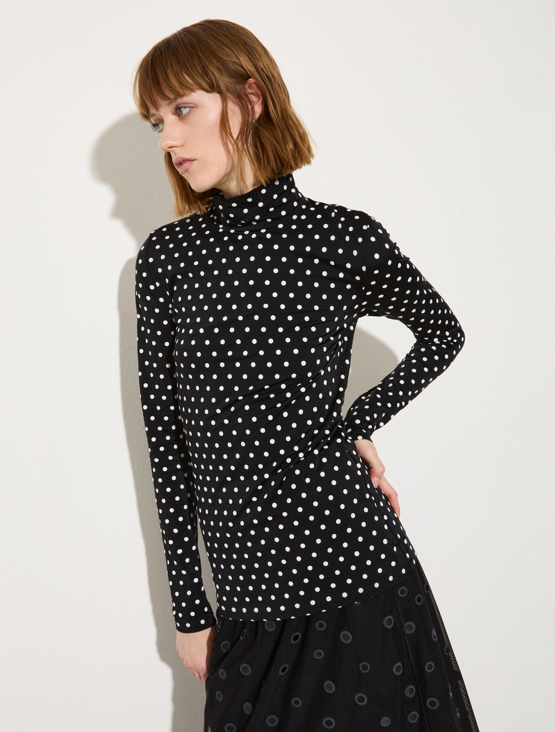 T-shirt a pois con maxi guanti, nero | MAX&Co. T-shirt a pois con maxi guanti - NERO - MAX&Co.