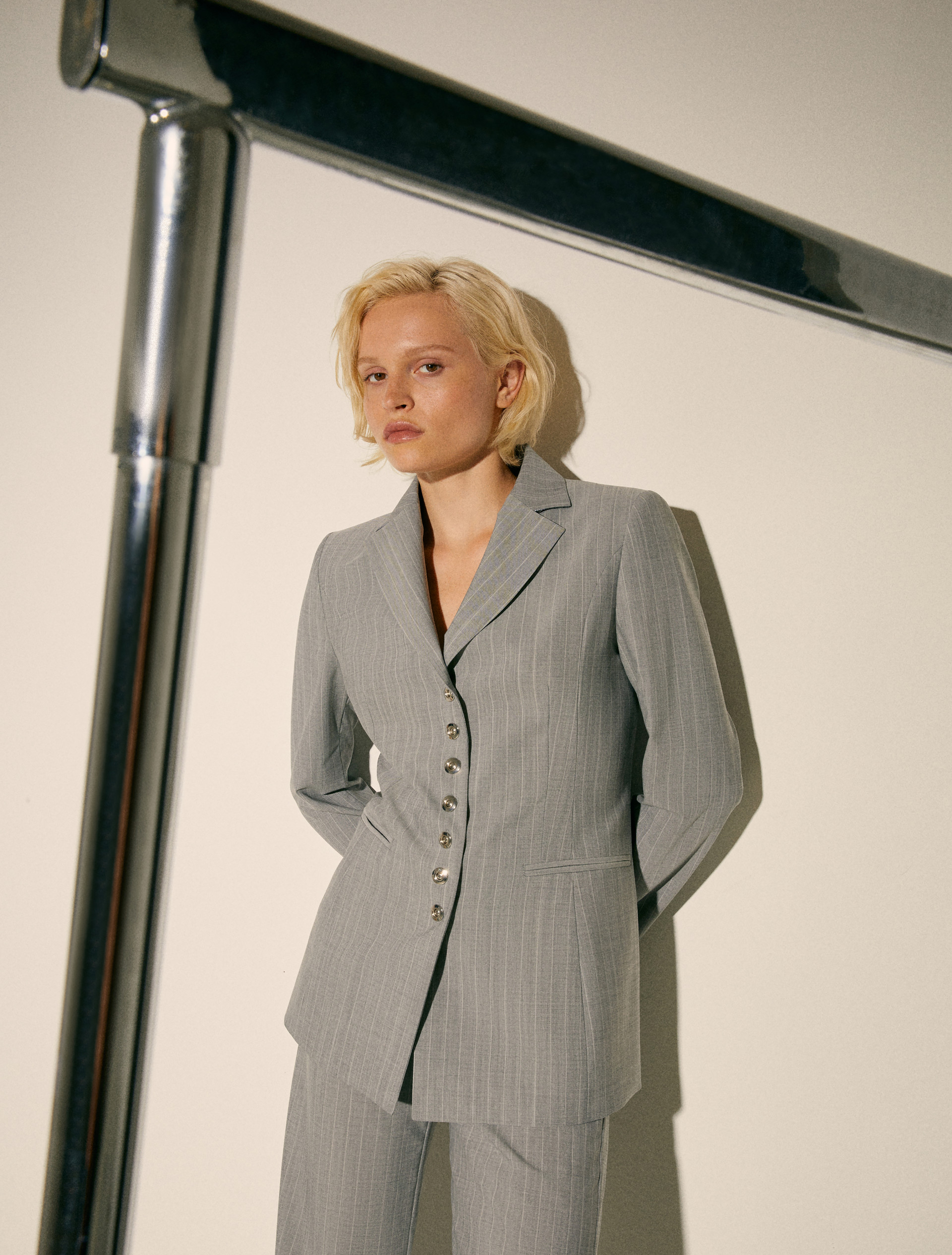 Pinstriped blazer Sami Miró &Co.llaboration, grey | MAX&Co. Pinstriped blazer Sami Miró &Co.llaboration - GREY - MAX&Co.