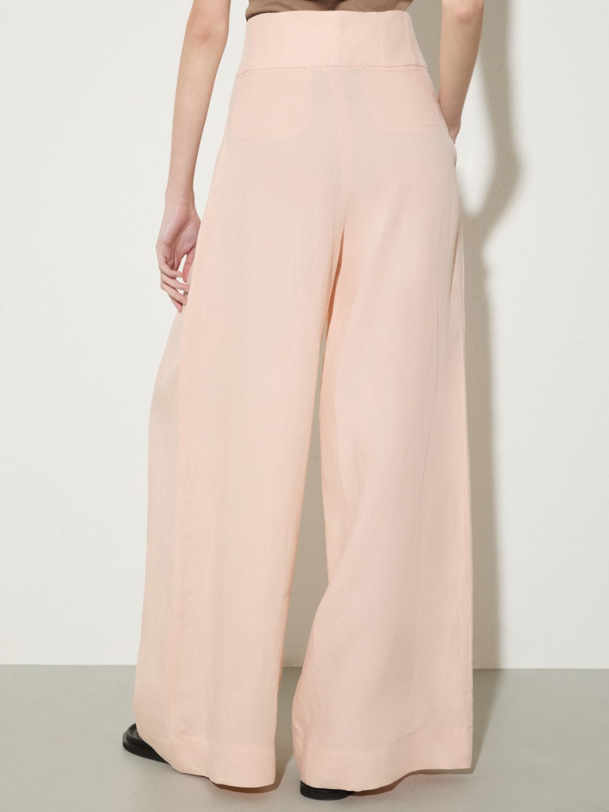 Wide-fit pure linen trousers - POWDER - MAX&Co.