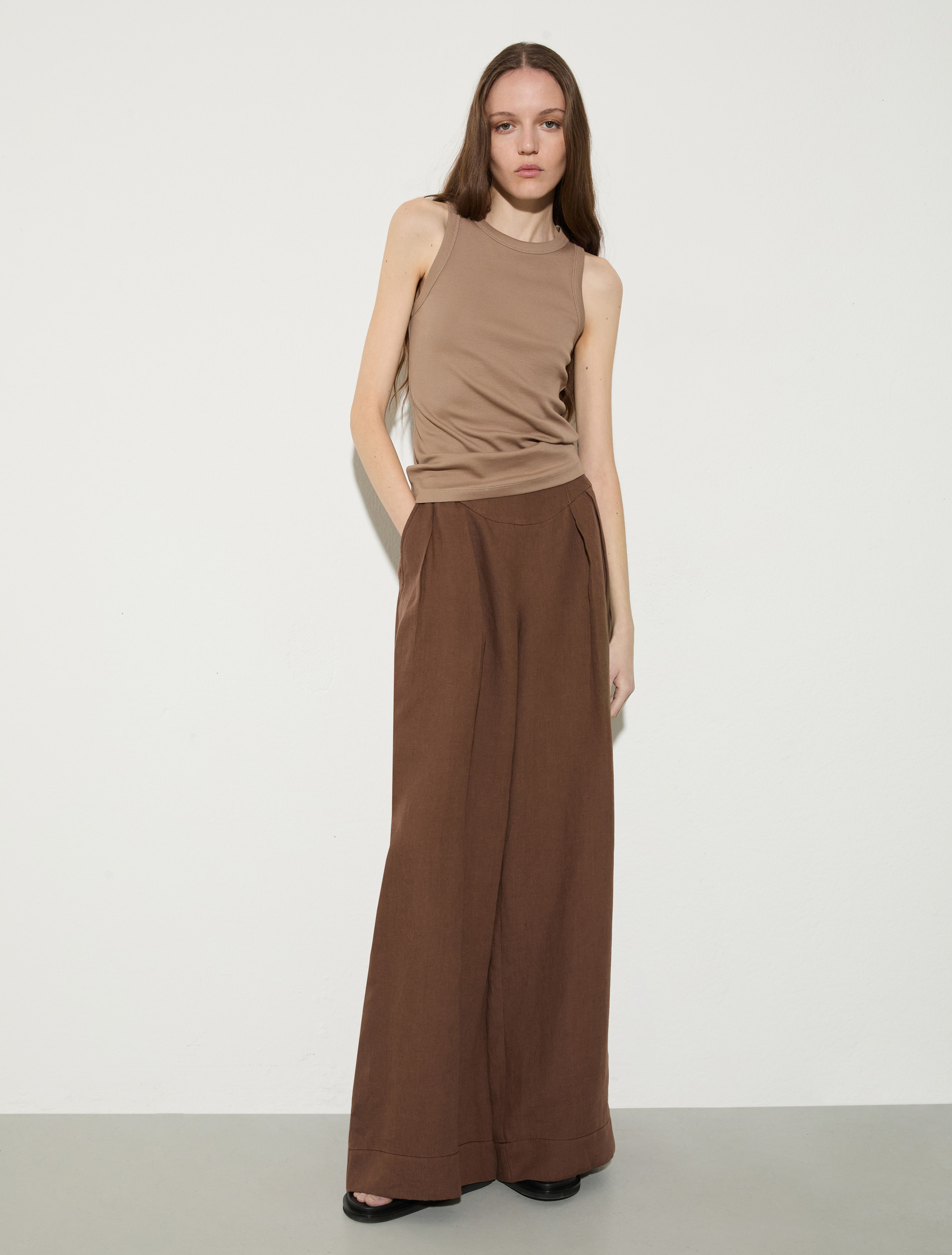 Wide-fit pure linen trousers - MAX&Co.