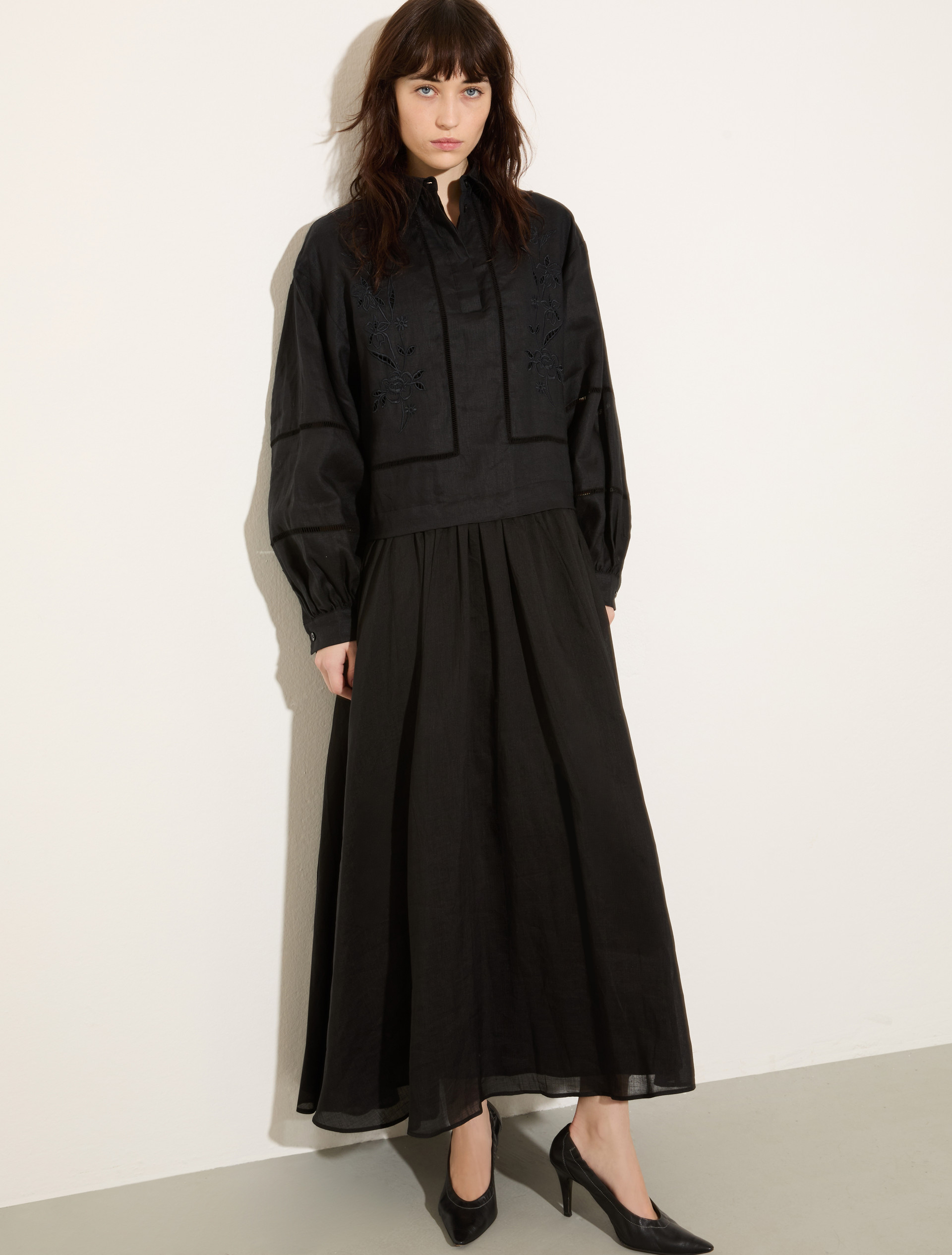 Langes Kleid aus Leinen und Musselin - SCHWARZ - MAX&Co.