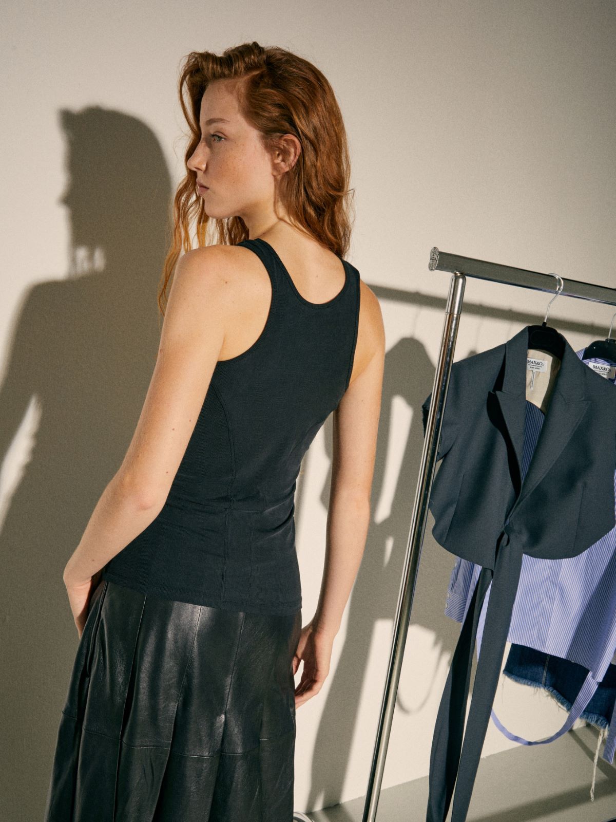 Ribbed tank top Sami Miró &Co.llaboration, black | MAX&Co. Ribbed tank top Sami Miró &Co.llaboration - BLACK - MAX&Co. - 2