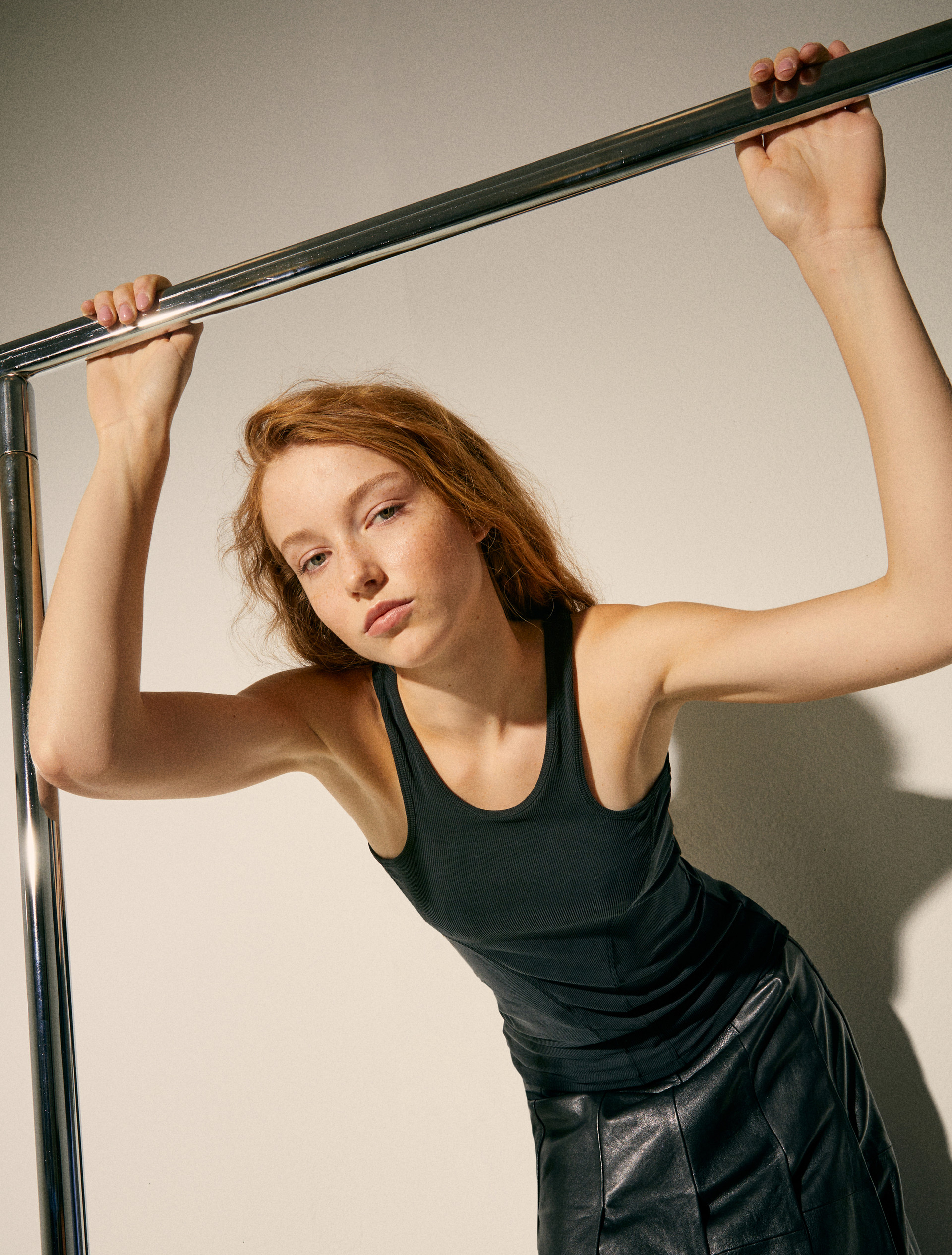 Ribbed tank top Sami Miró &Co.llaboration, black | MAX&Co. Ribbed tank top Sami Miró &Co.llaboration - BLACK - MAX&Co. - 3