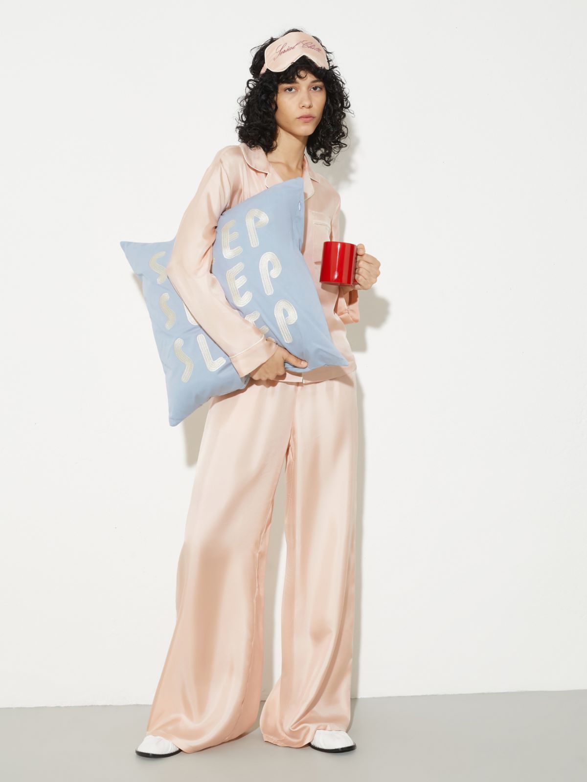 P. Terzini &Co.llaboration cushion, lilac | MAX&Co. P. Terzini &Co.llaboration cushion - LILAC - MAX&Co. - 4