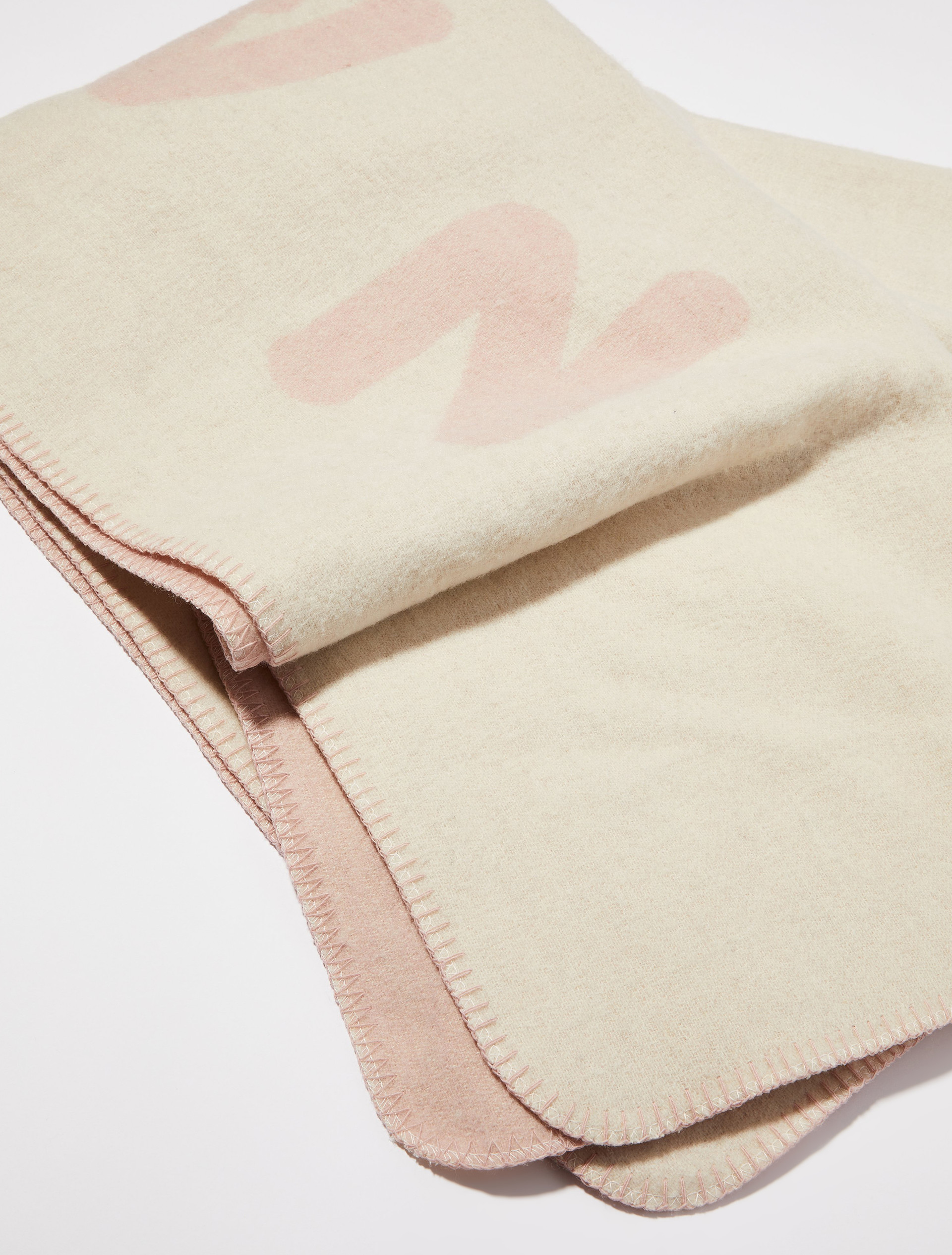 1-800 Gift Alert with Pietro Terzini blanket, wool white | MAX&Co. 1-800 Gift Alert with Pietro Terzini blanket - WOOL WHITE - MAX&Co. - 3