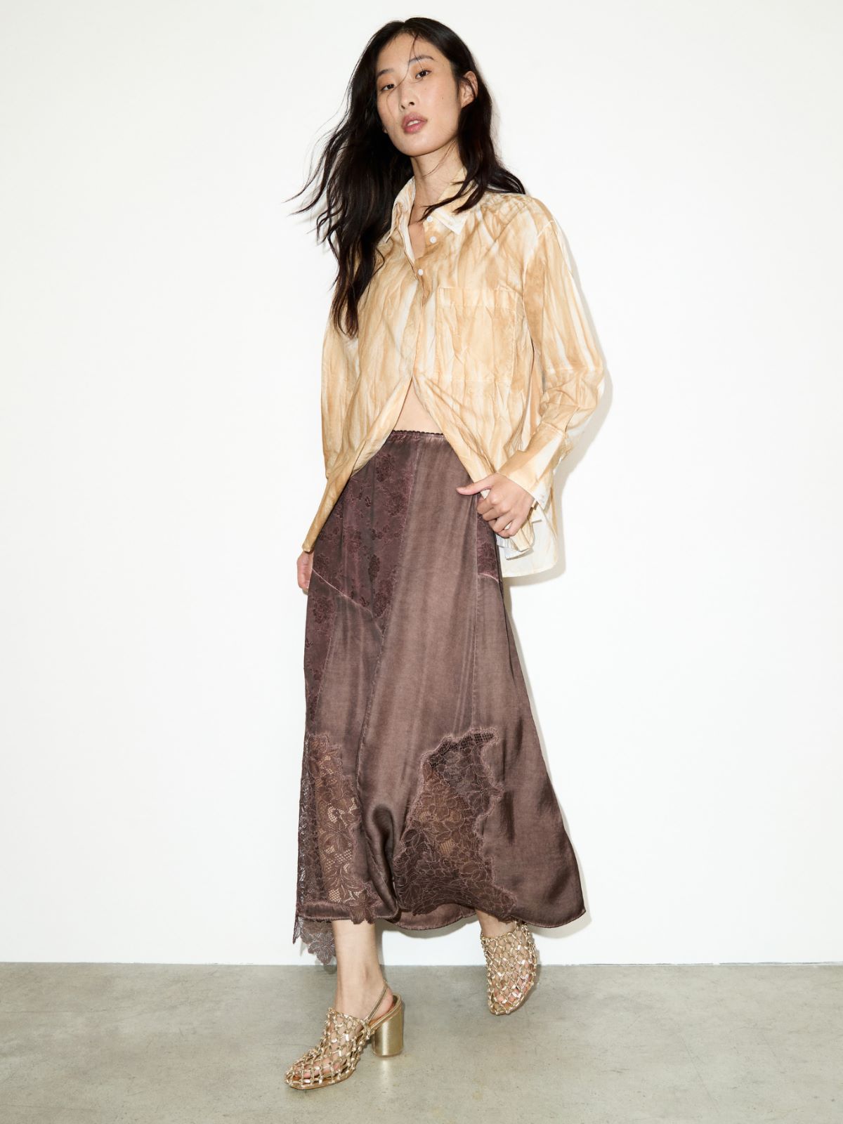 Lace-insert satin midi skirt - CHOCOLATE - MAX&Co.