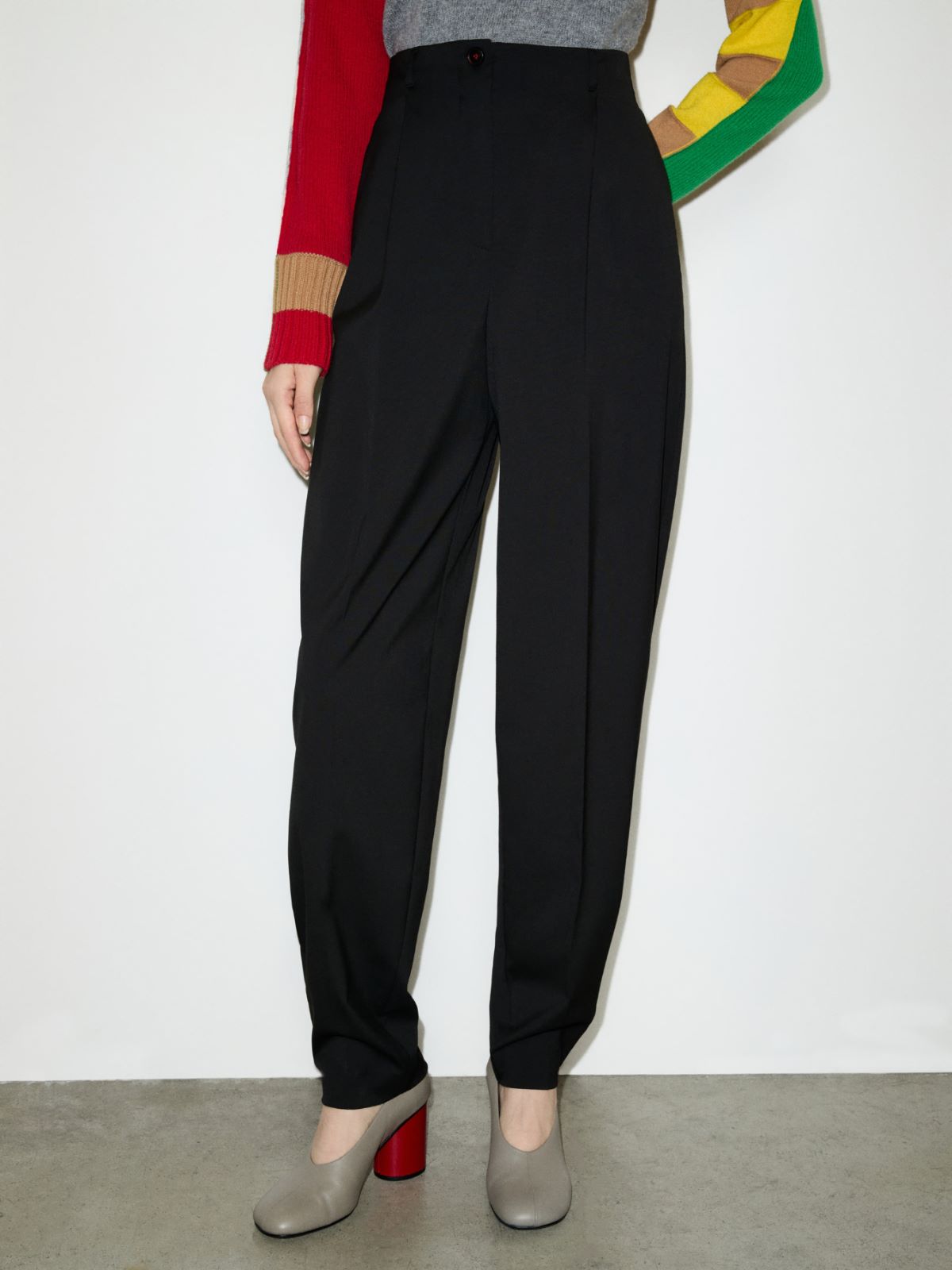Tailored barrel-leg trousers - BLACK - MAX&Co.
