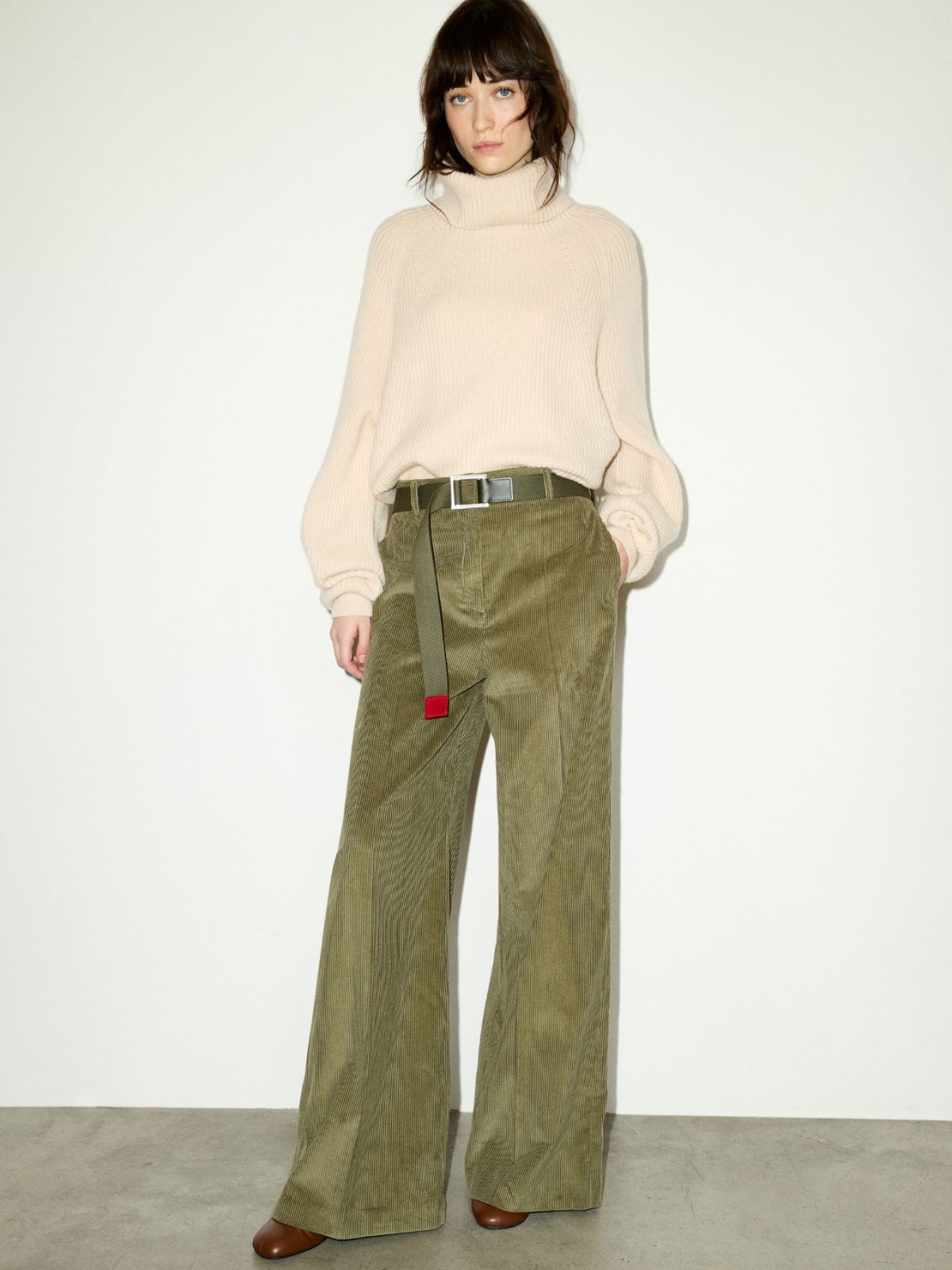 Wide-leg corduroy trousers - KAKI - MAX&Co.