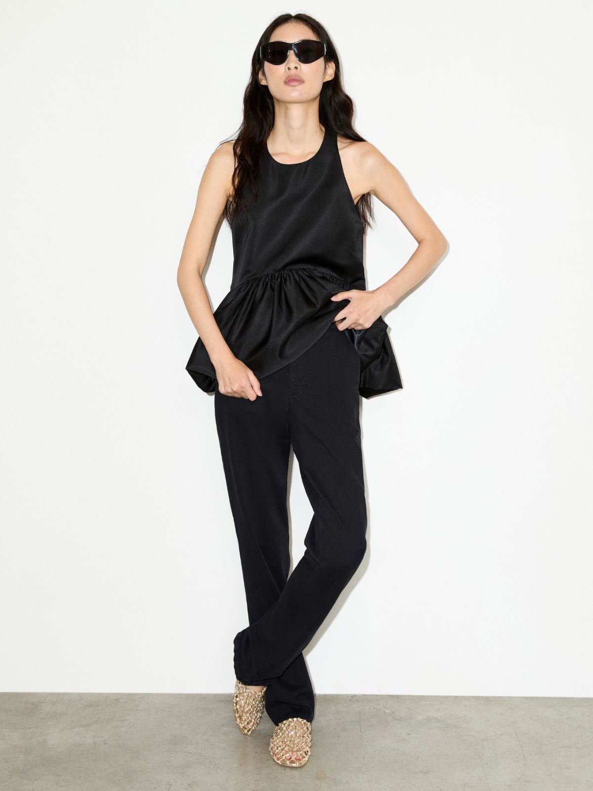 Top de satén duchesse con peplo - NEGRO - MAX&Co.