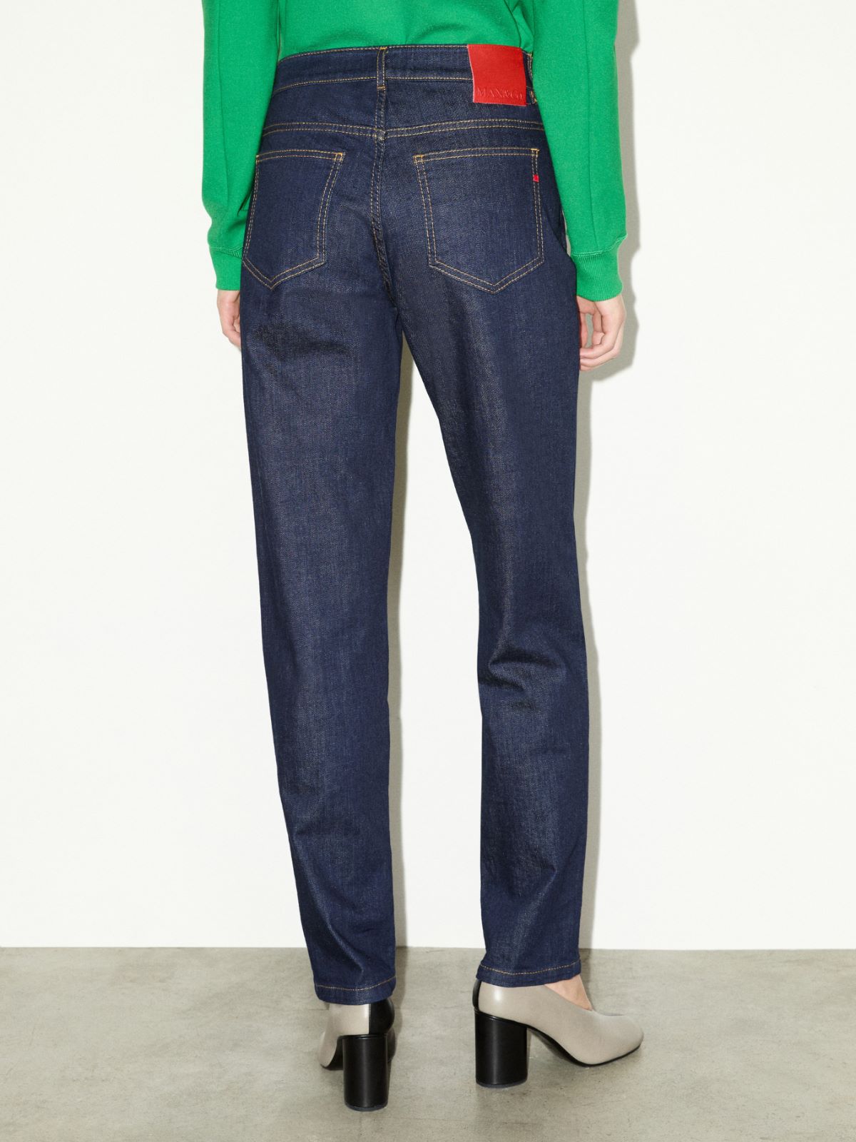 Slim-Fit-Jeans in Raw-Blue - BLAU - MAX&Co. - 2