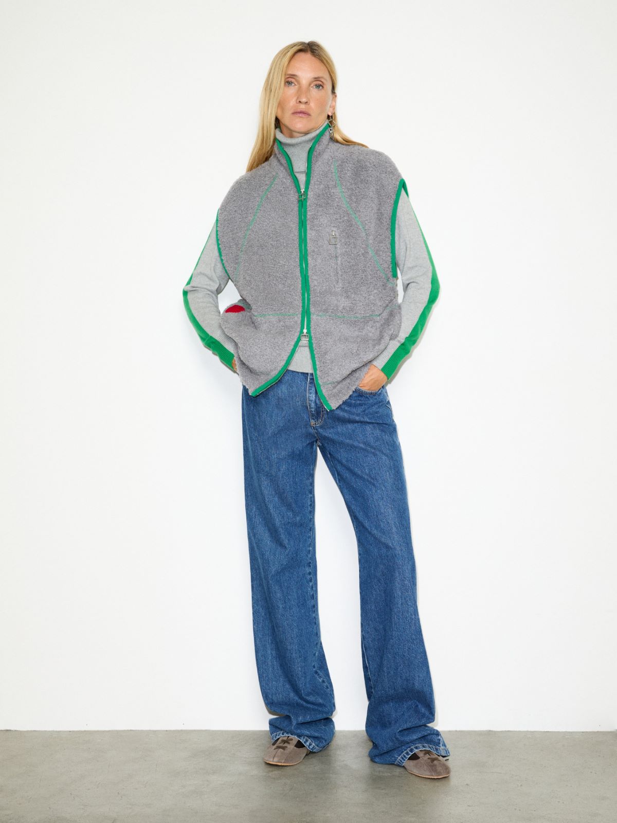 Fluffy knitted gilet - GREY - MAX&Co. - 5