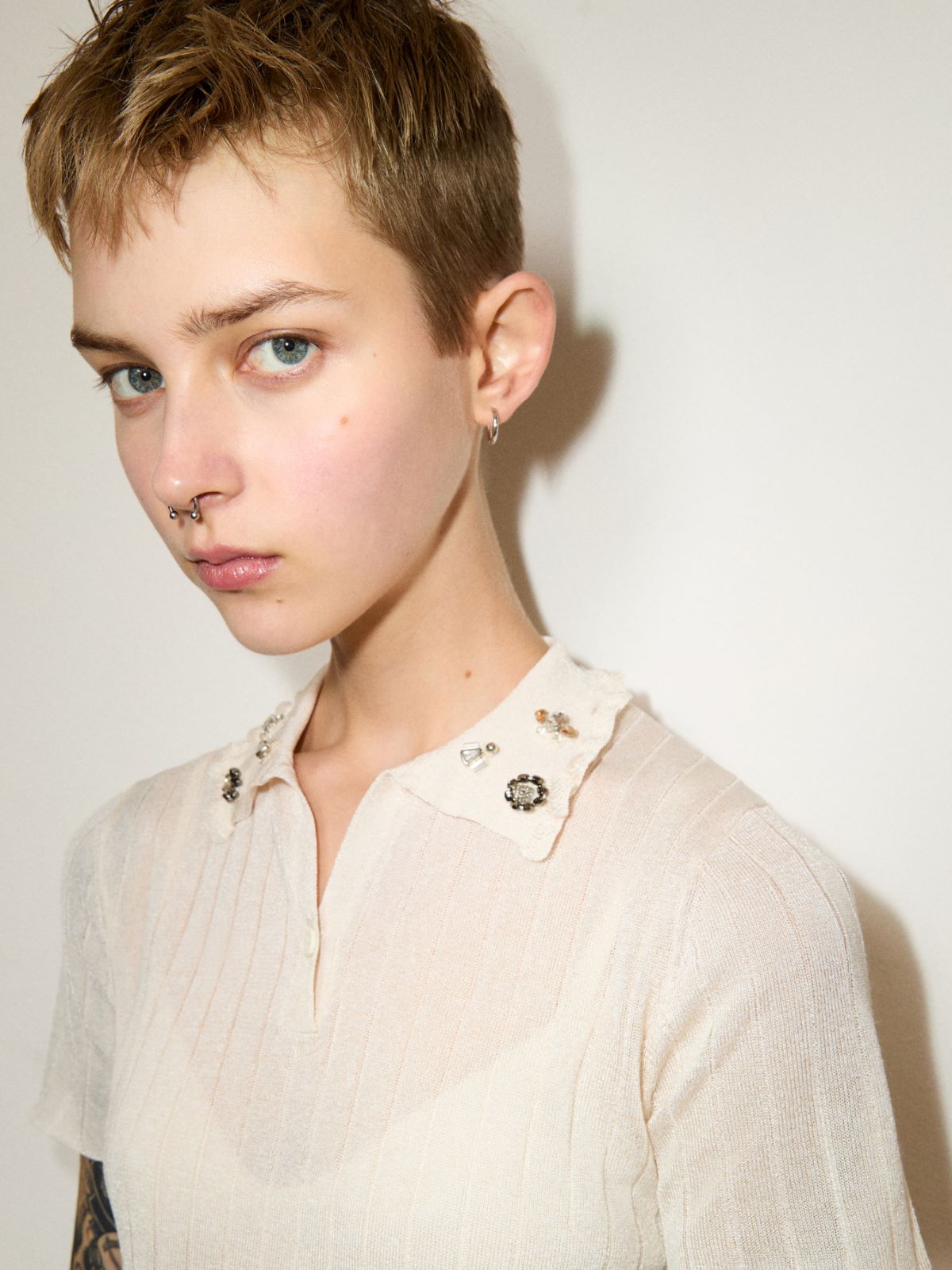 Jewel-embroidered polo shirt - MILK - MAX&Co.