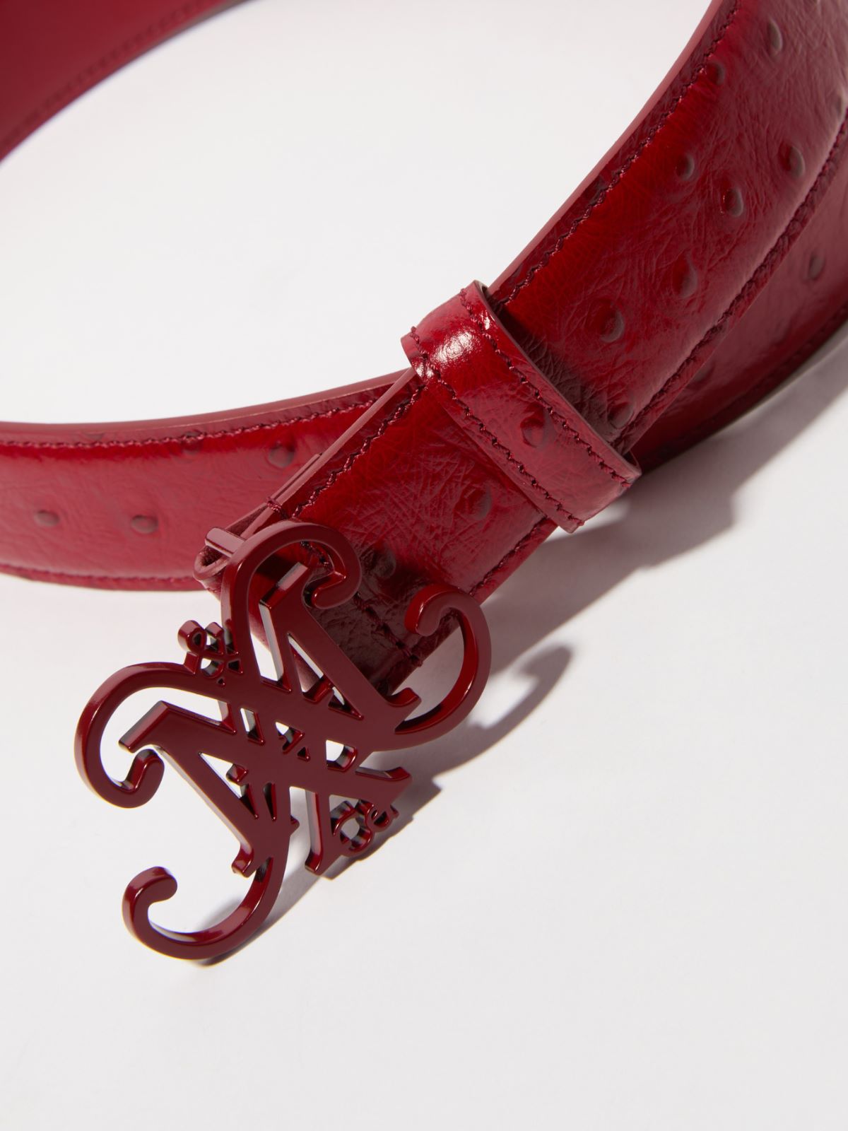 Emblem buckle leather belt - RED - MAX&Co.