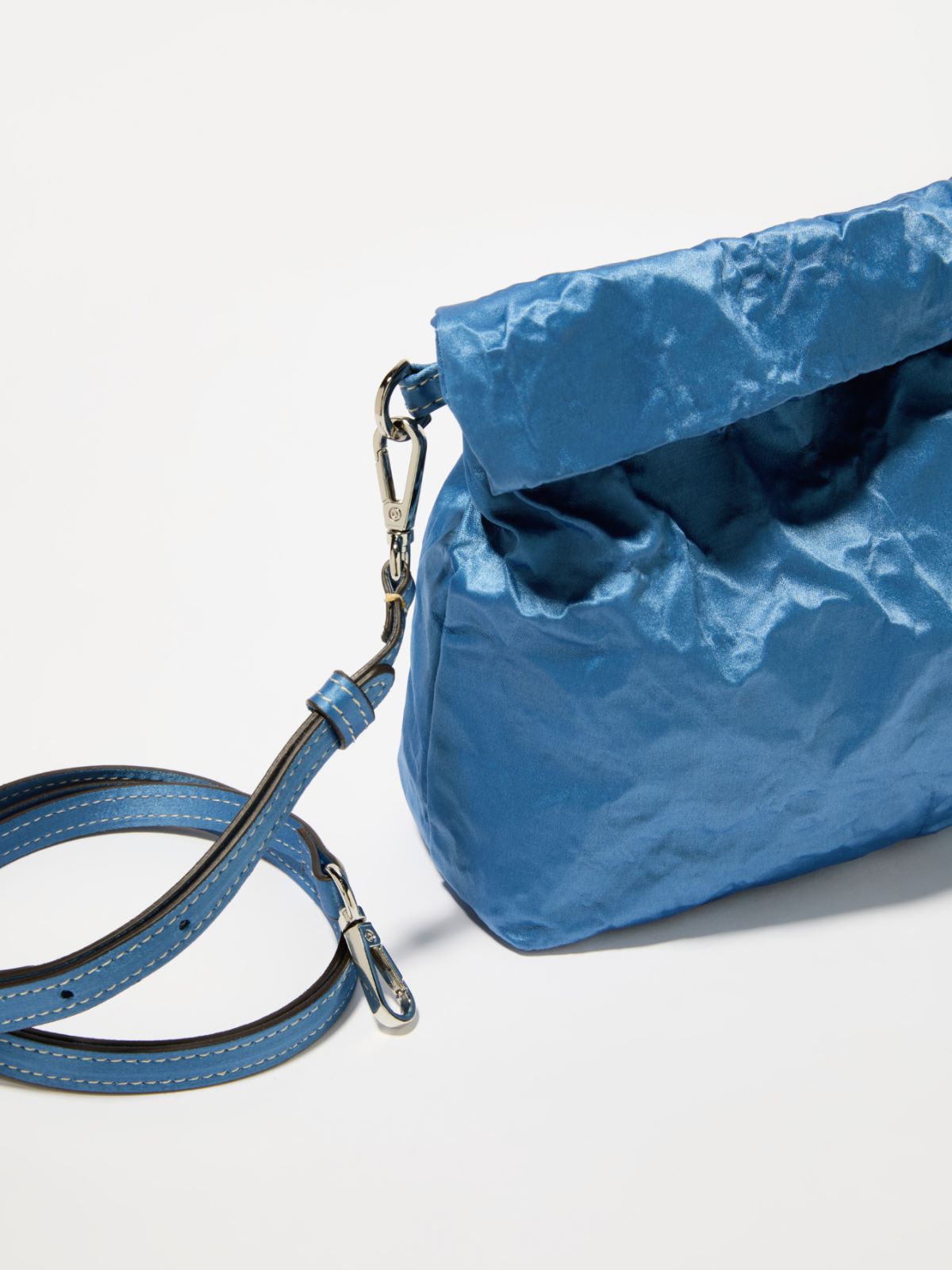 Satin Lumebag pouch - LIGHT BLUE - MAX&Co.