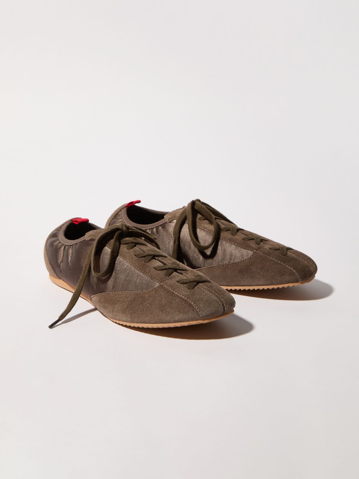 Sneaker aus Satin und Wildleder - GRAU - MAX&Co. - 2