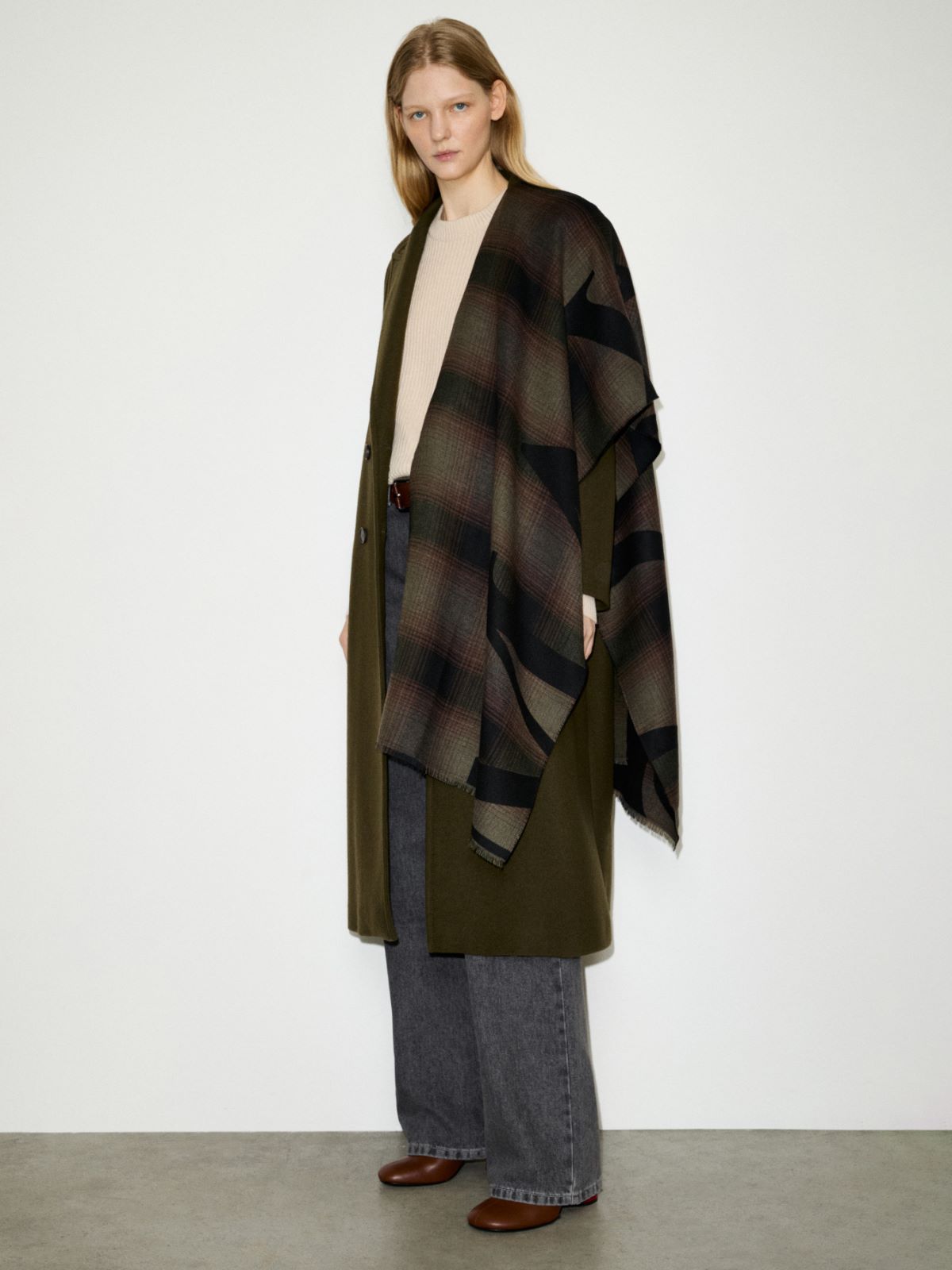 Jacquard logo stole - KAKI - MAX&Co. - 4