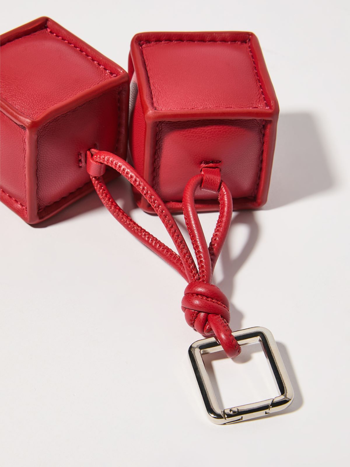 Red cube charm - RED - MAX&Co. - 2