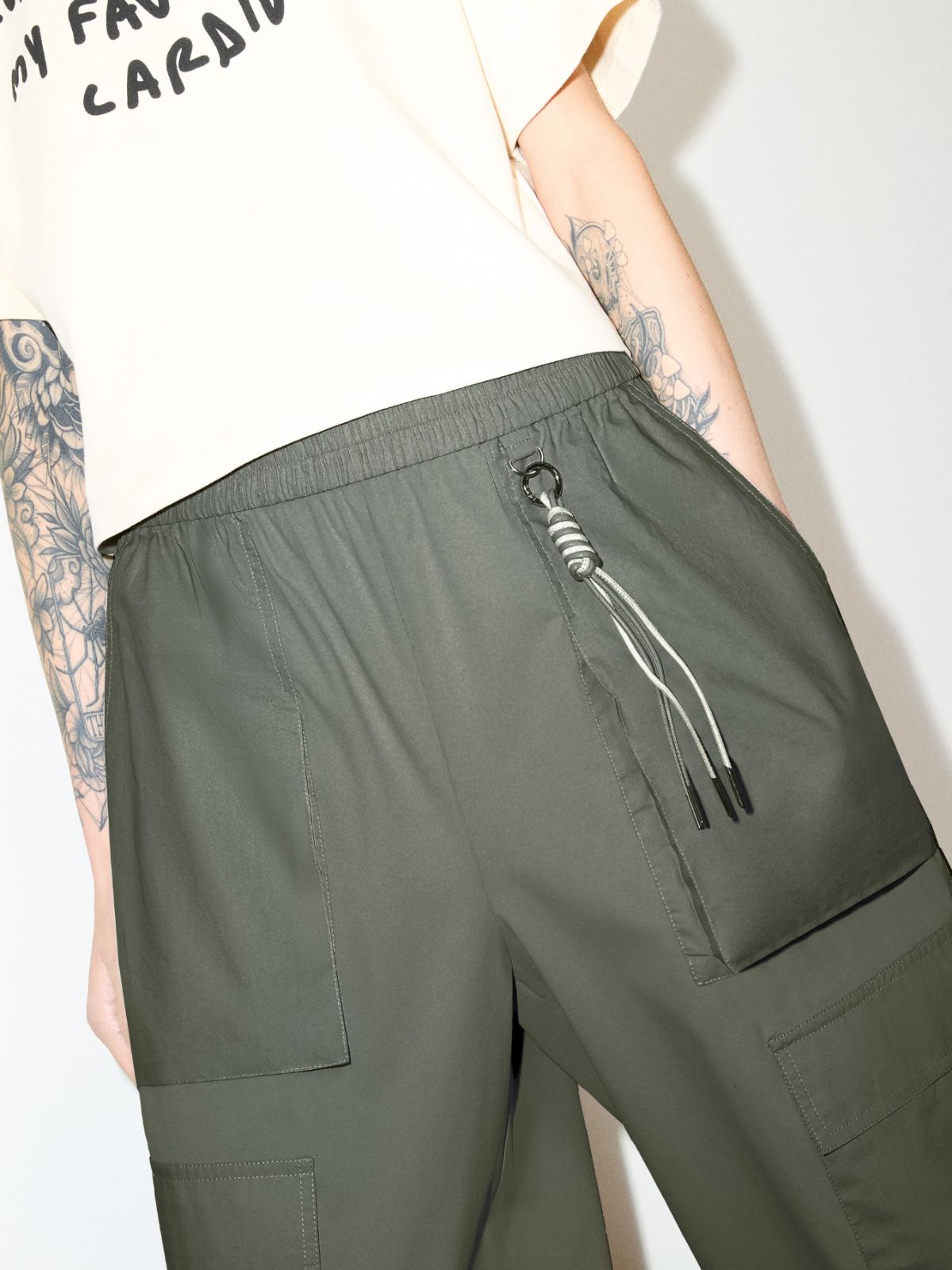 Technical-jersey cargo trousers - KAKI - MAX&Co. - 4