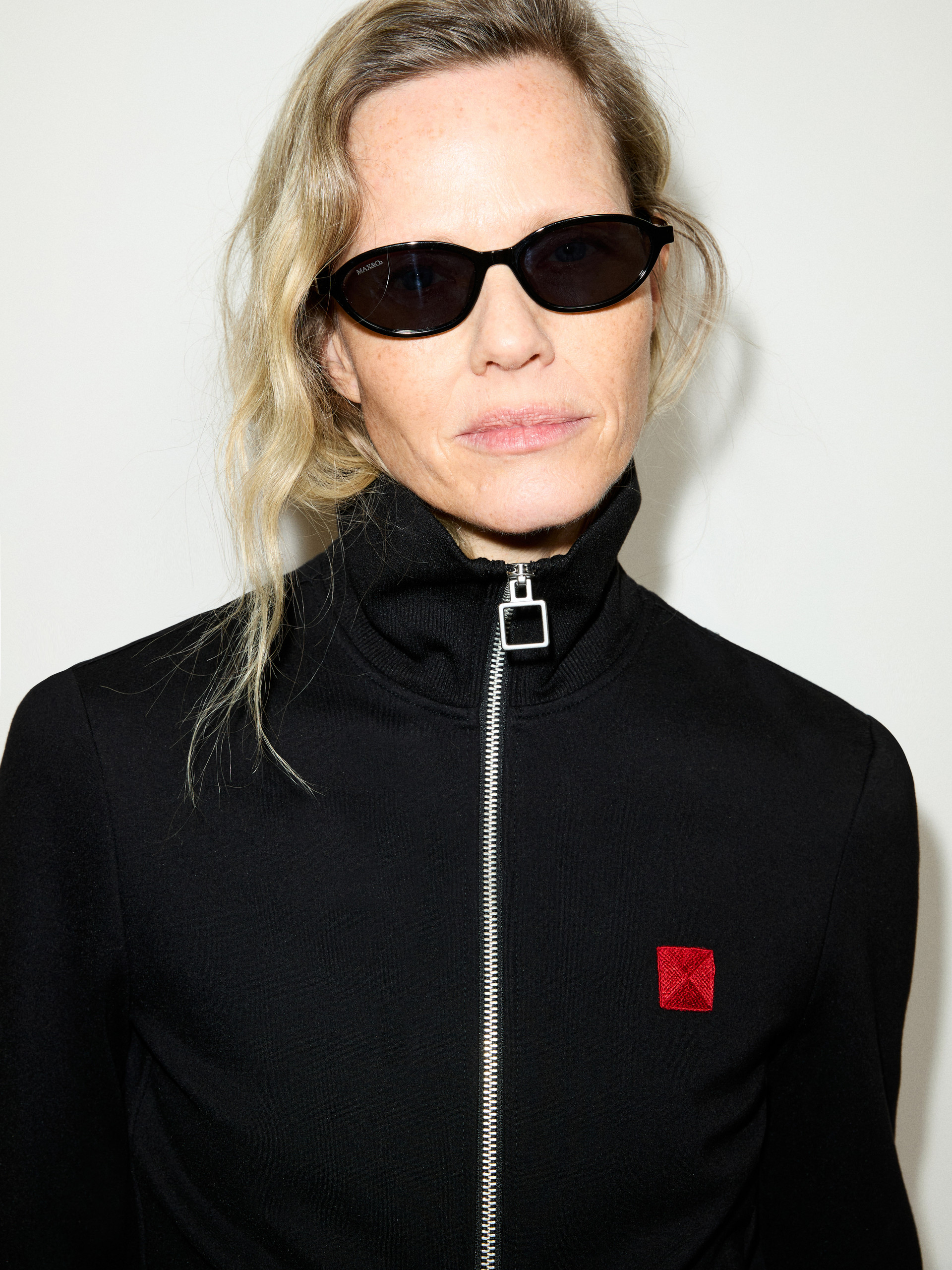 Oval injection-moulded glasses - BLACK - MAX&Co. - 4