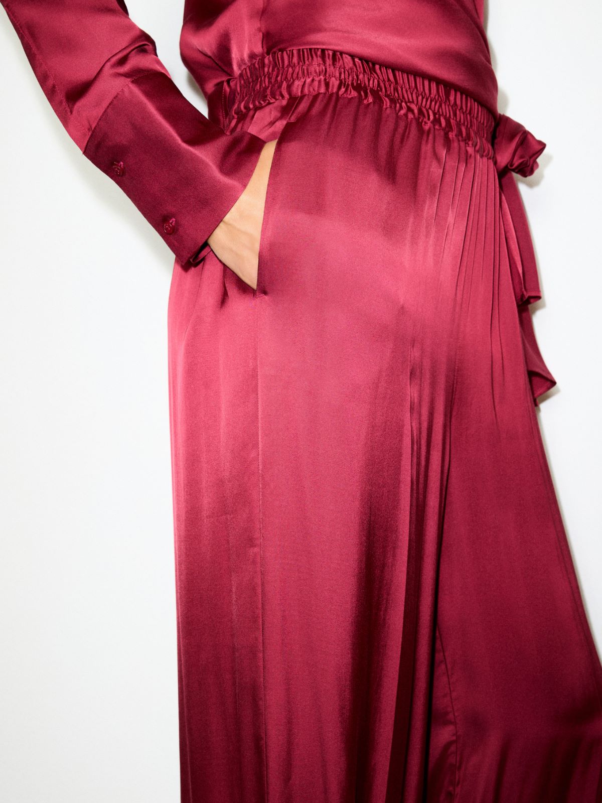 Hose mit weitem Bein aus Satin - KIRSCHE - MAX&Co. - 3