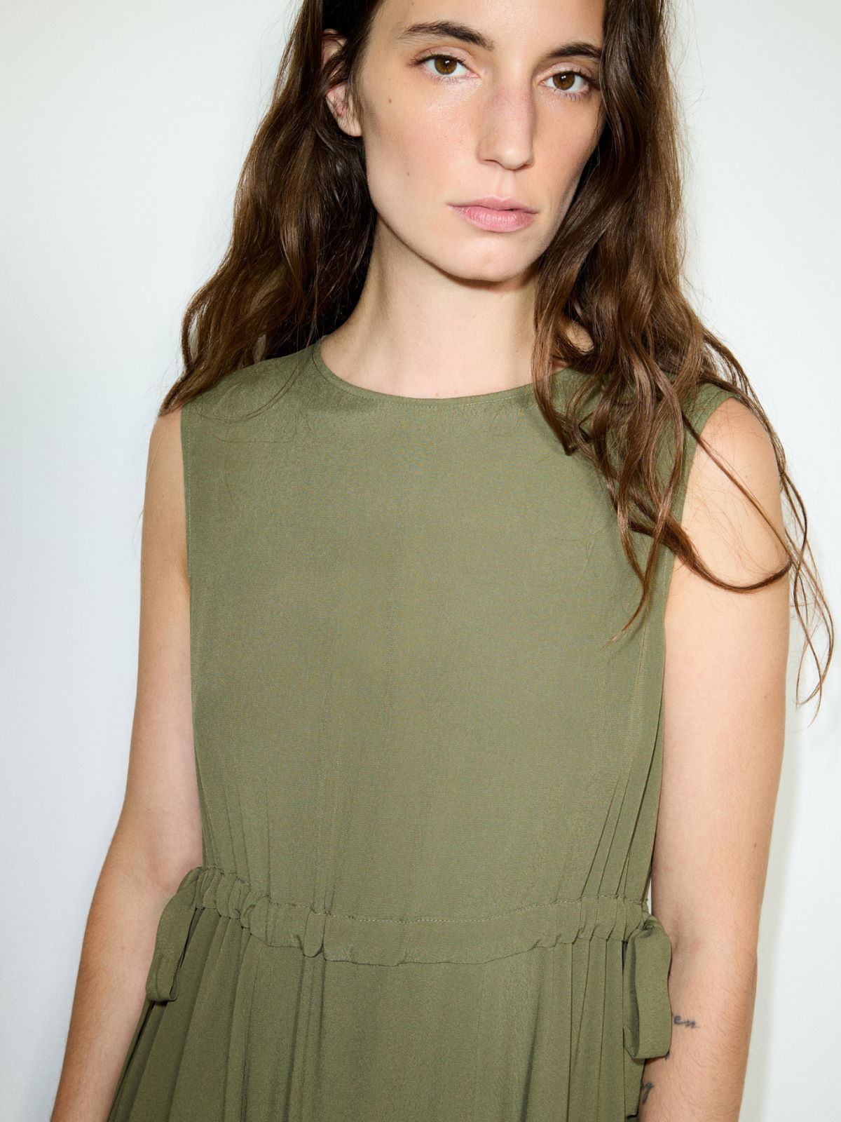 Crêpe de Chine midi dress - KAKI - MAX&Co. - 3